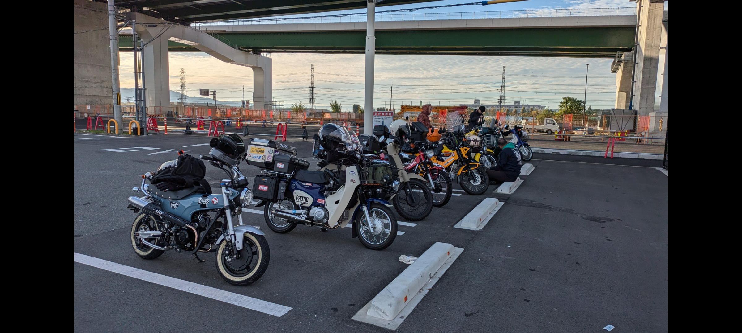 ツーリングでカブミーティングへ!— 125ccまでのバイク仲間と楽しむ旅