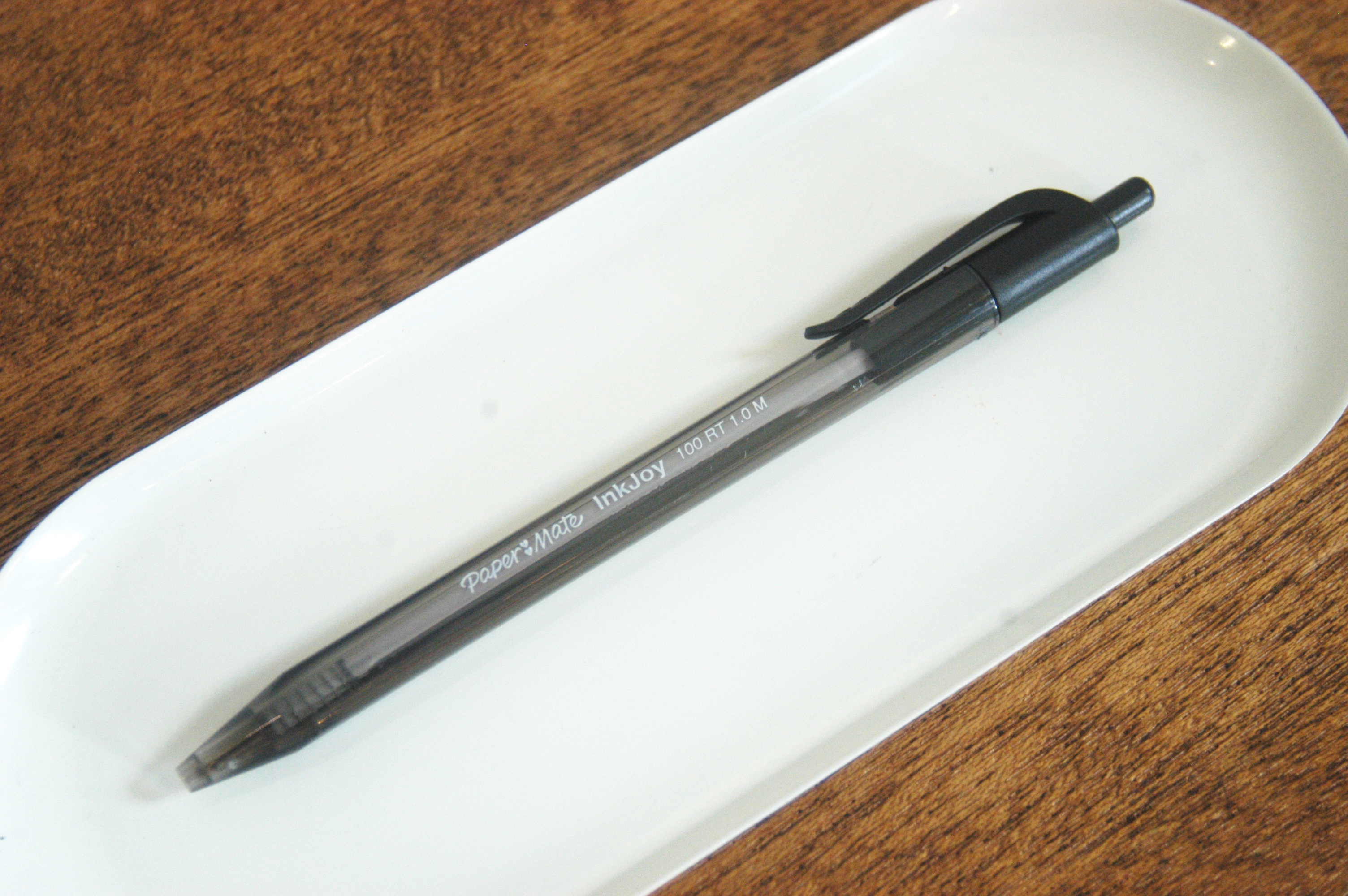 アメリカ直輸入の安くてイカしノック式ボールペン。３本セット５８０円です。