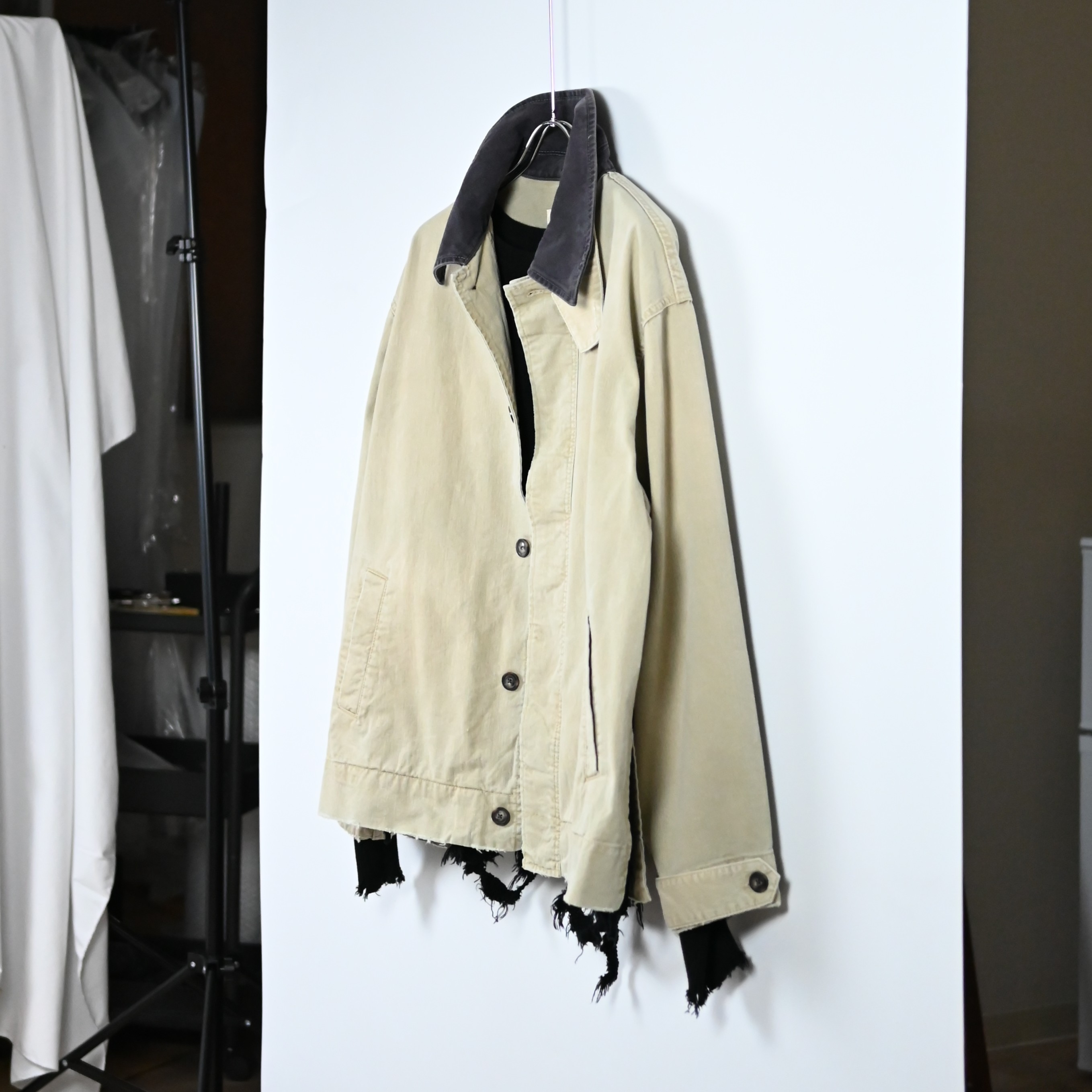 ANACHRONORM(アナクロノーム)硫化チノクロスを使用した、カジュアルなステンカラージャケット