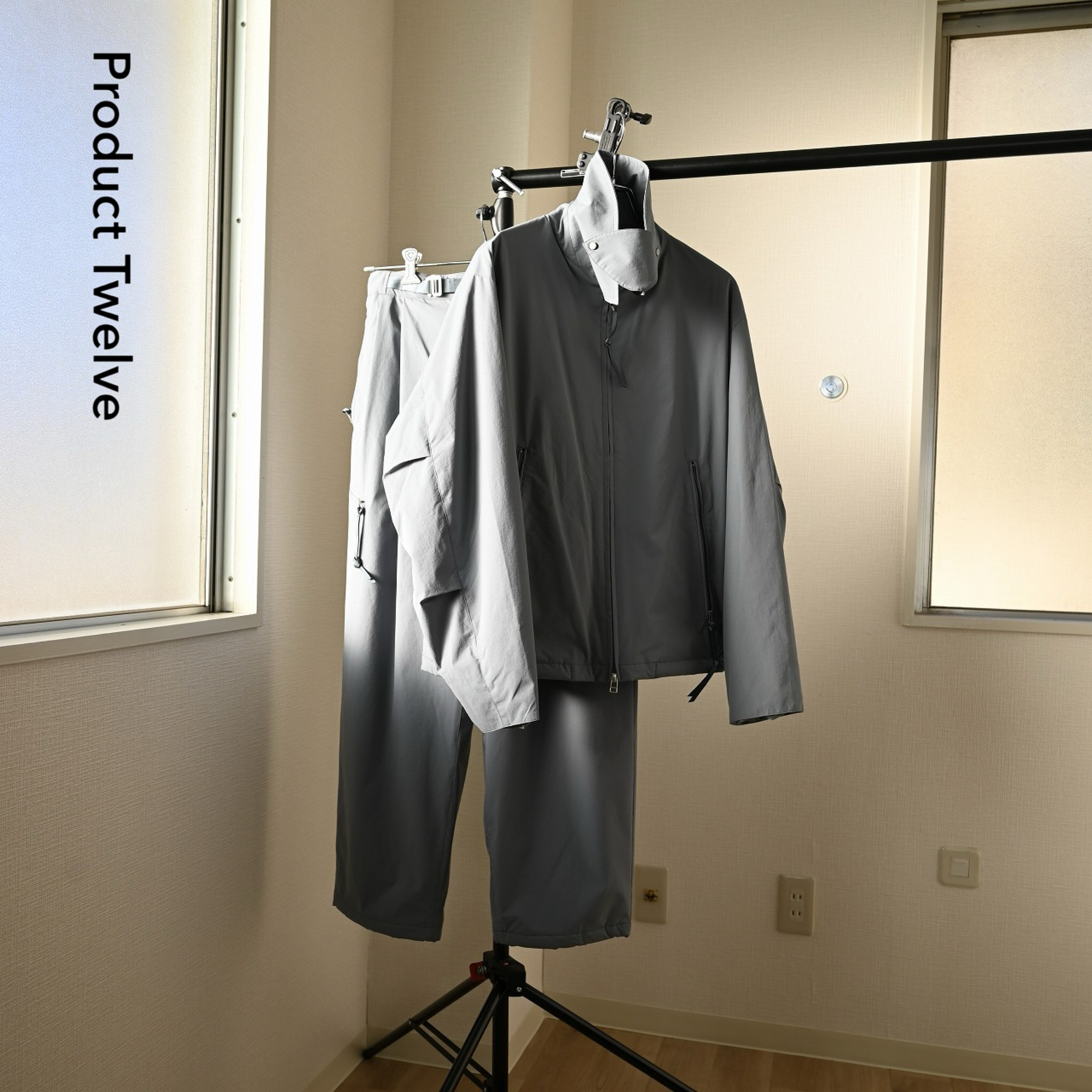 ダウンはいらないけど、オシャレで防寒性のある服が欲しい。。そんな方におすすめのセットアップをご紹介