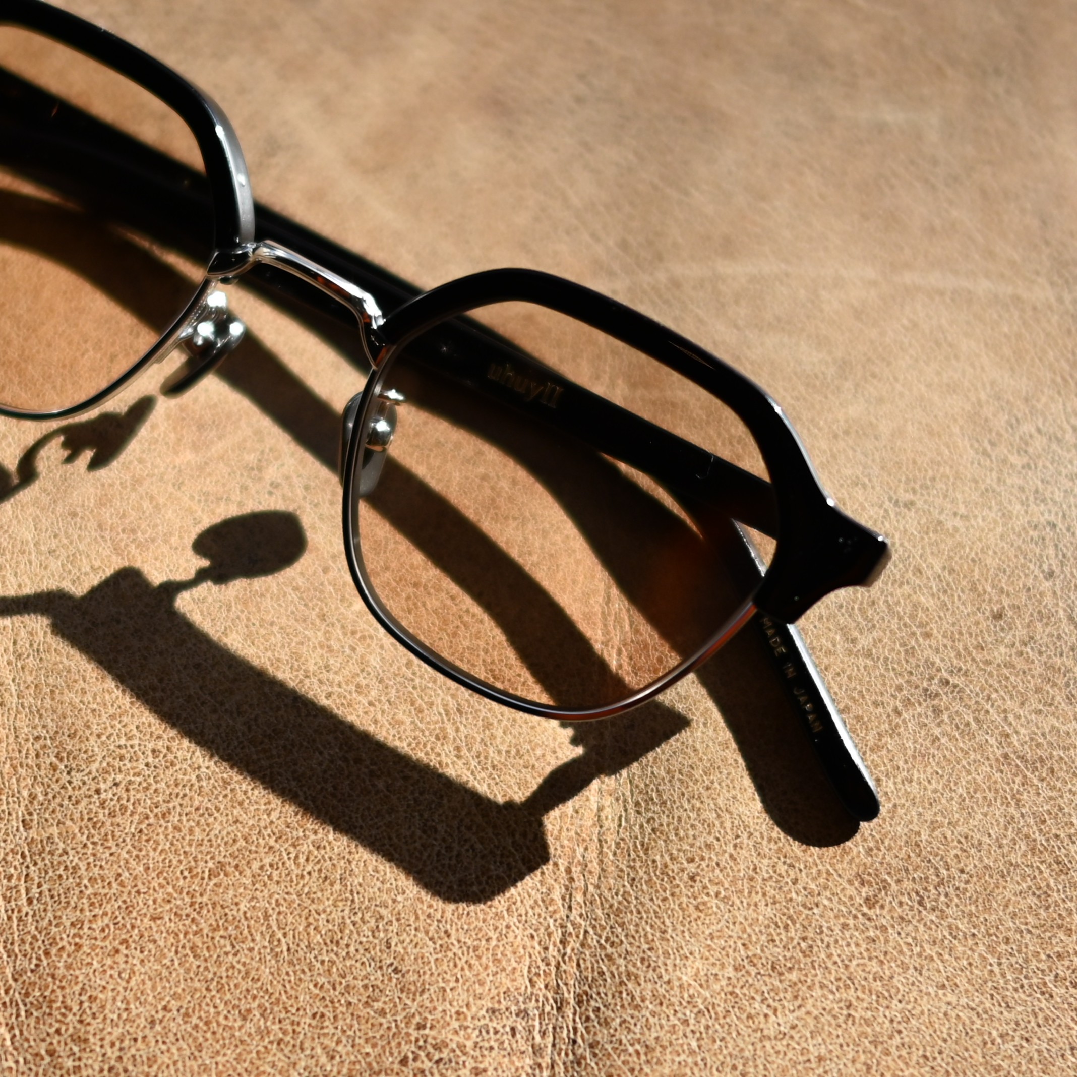 kearny(カーニー）阿蘇の風景を映す、進化したブロウフレーム「uhuy（ウフュイ）」