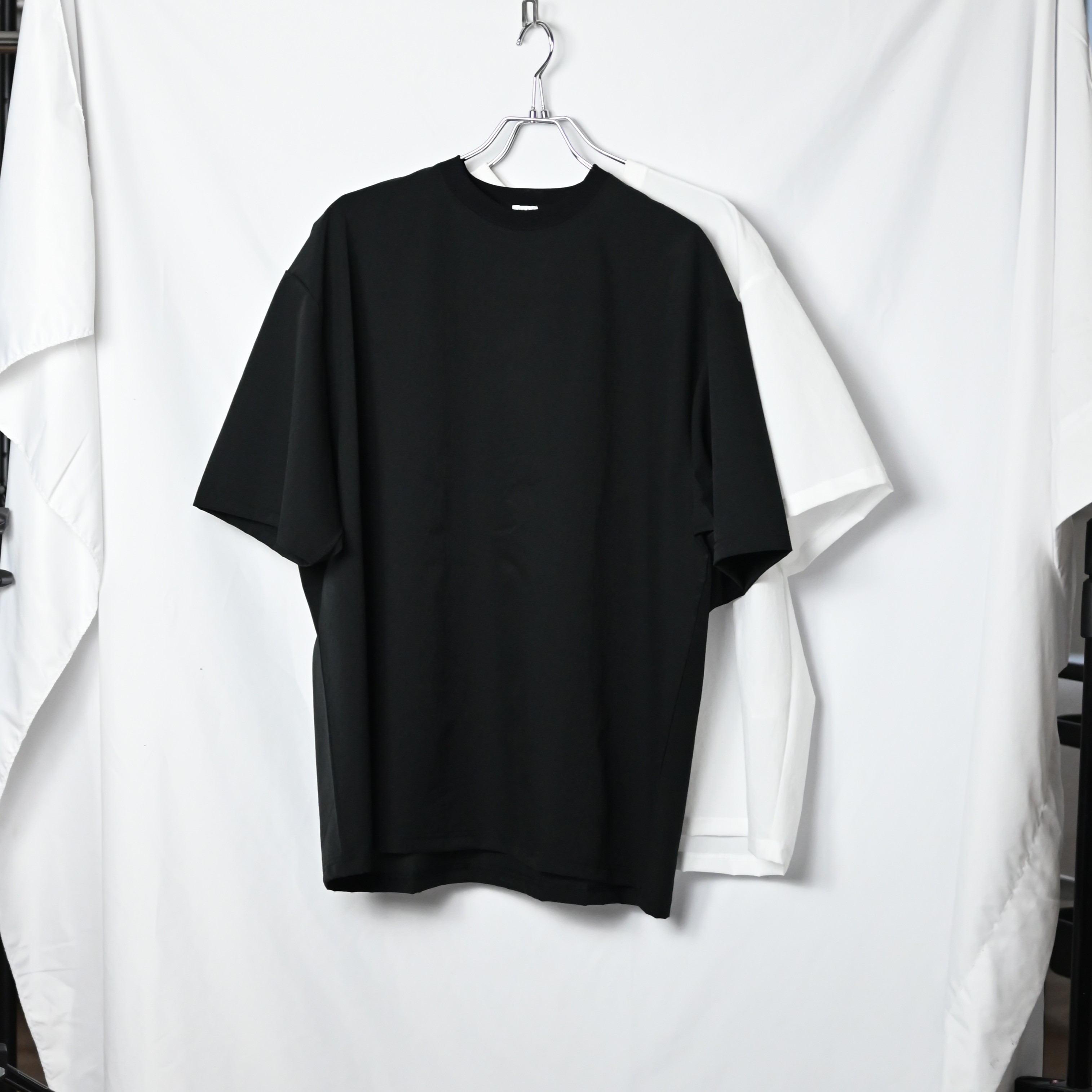 オススメのTシャツ3選 THEDAY(ザデイ)YASHIKI(ヤシキ)INTERIM(インテリム)