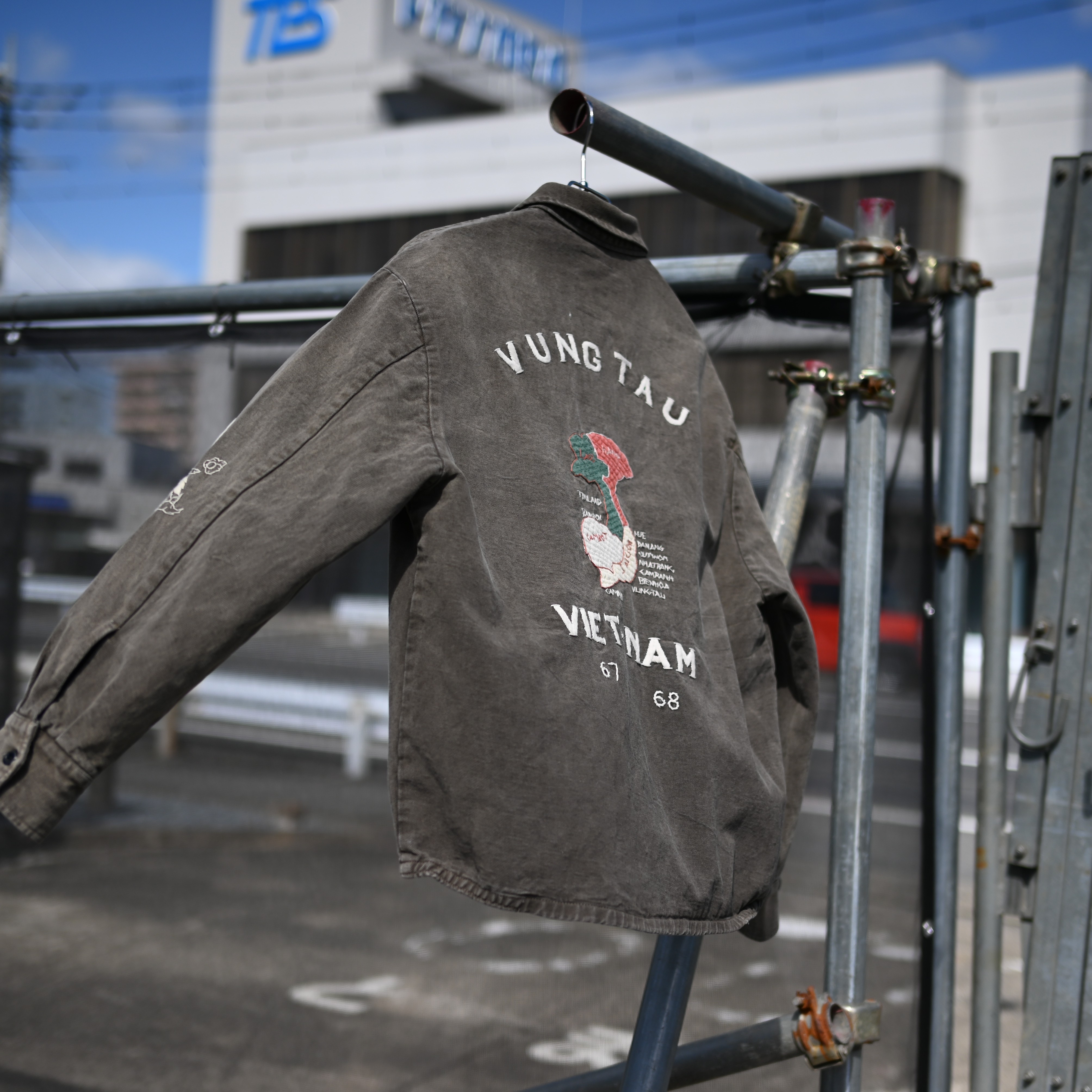 BOWWOW(バウワウ)コットンリネンの混紡生地を使用したベトナムジャケット