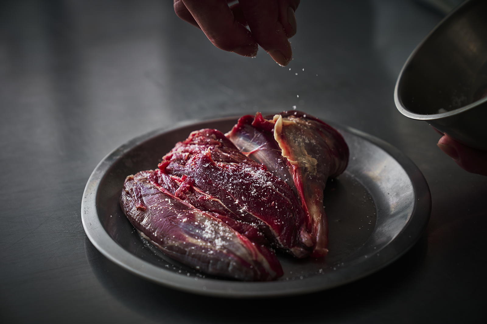 赤身の哲学──木更津の鹿と野菜の静かな結び目