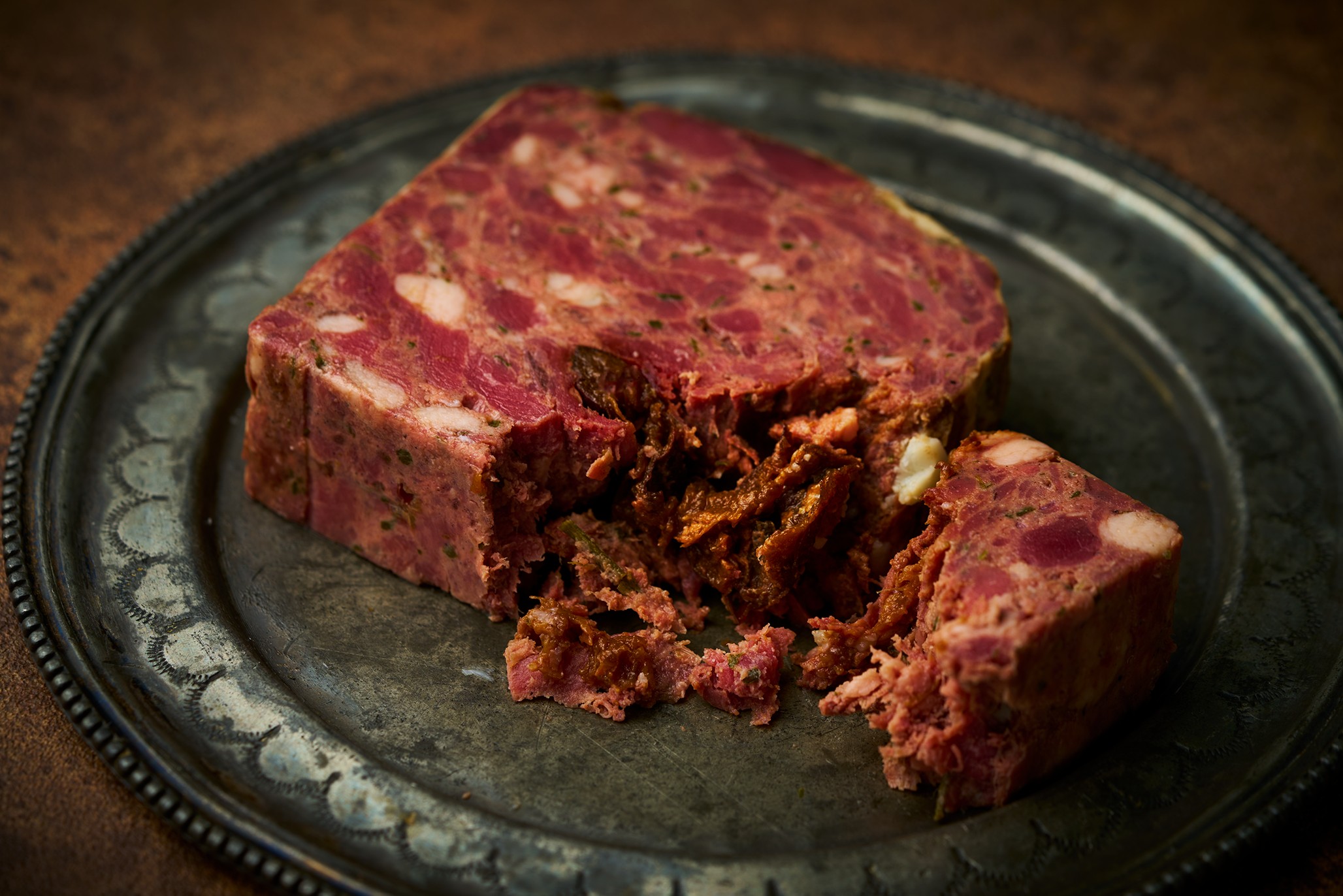 静けさに咲く木更津の鹿──赤身の余韻を聴くテリーヌ