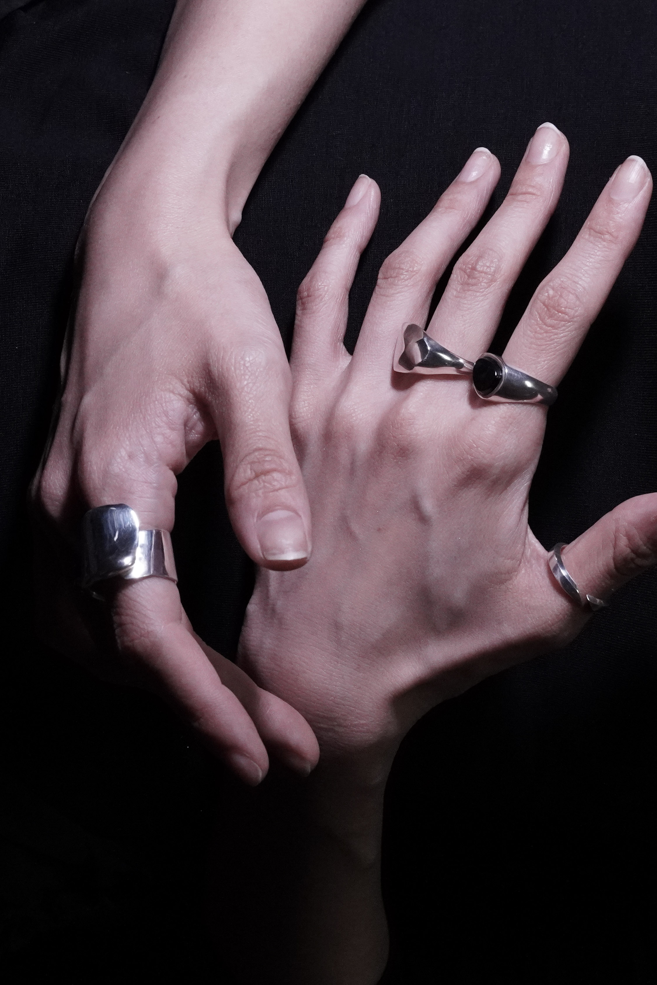 ジュエリー貸出・衣装協力 について