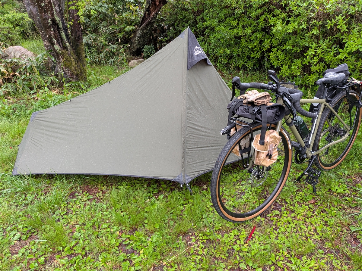 自転車旅と、テント。