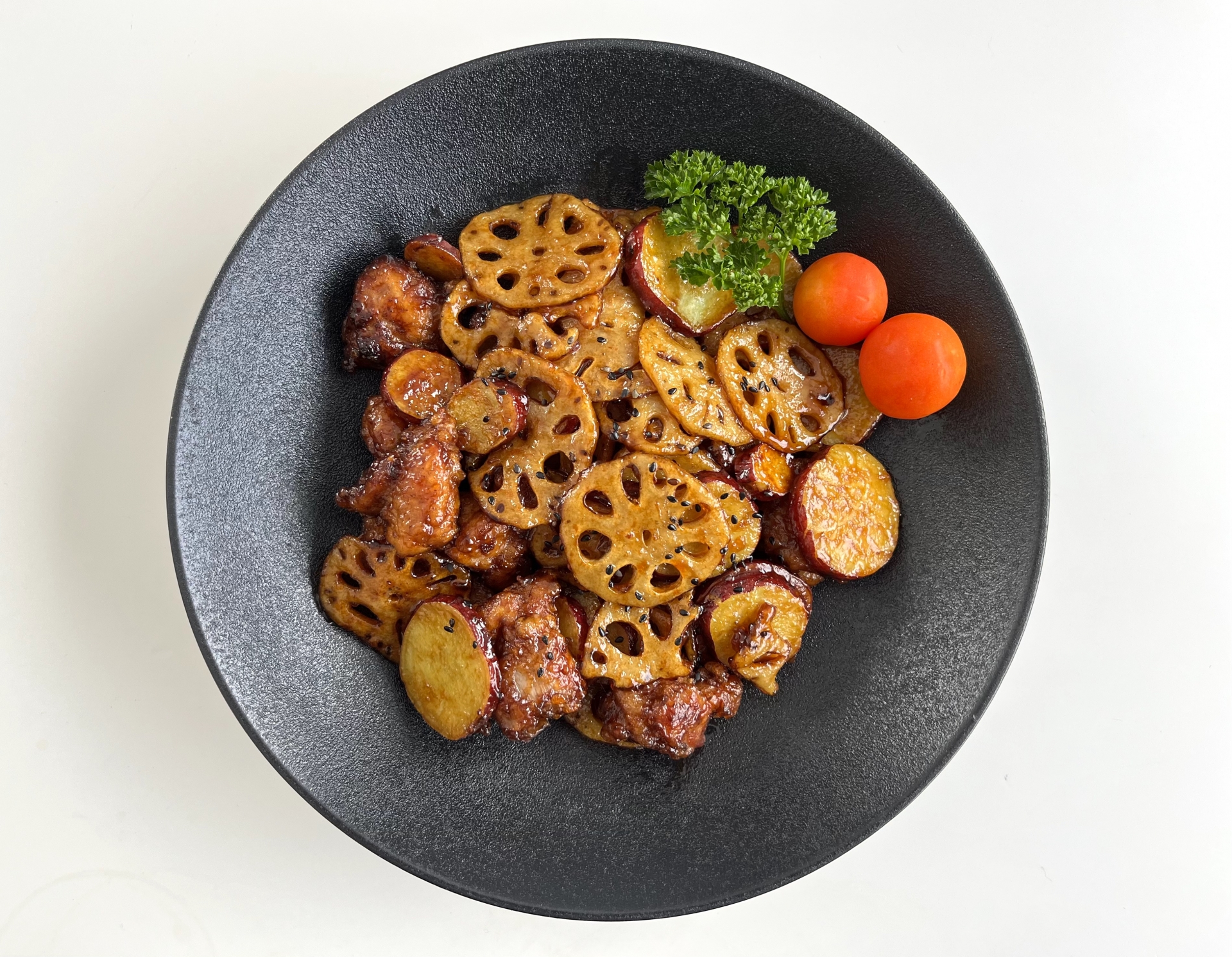激うま！レンコン・サツマイモ・鶏肉の甘酢炒め
