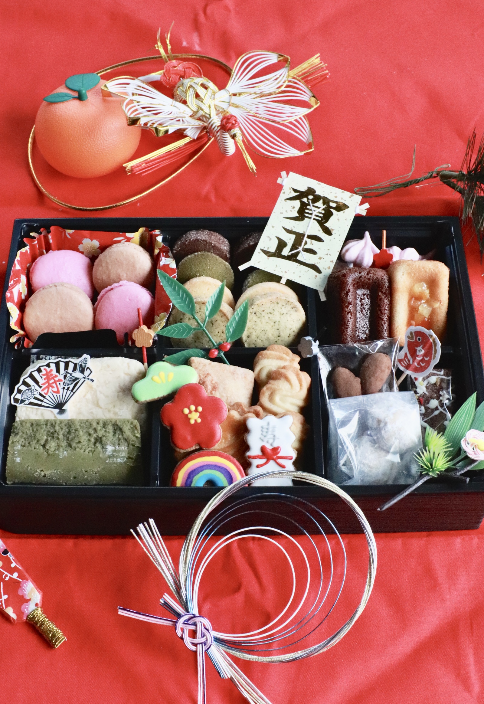 スイーツおせちご予約について