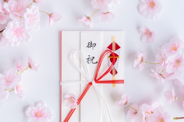 【入学祝い・卒業祝いに】カジュアルなデザインご祝儀袋のマナー+紙好きスタッフ厳選!ご祝儀袋紹介