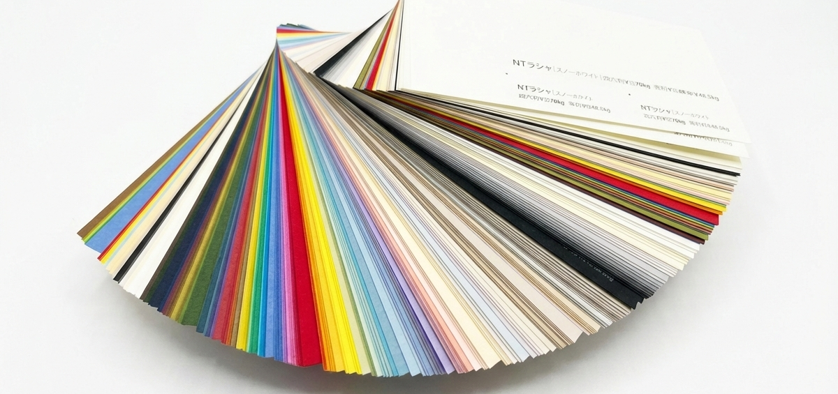 NTラシャの魅力とは?紙好きを虜にする質感・色の秘密と、プロが教える活用術