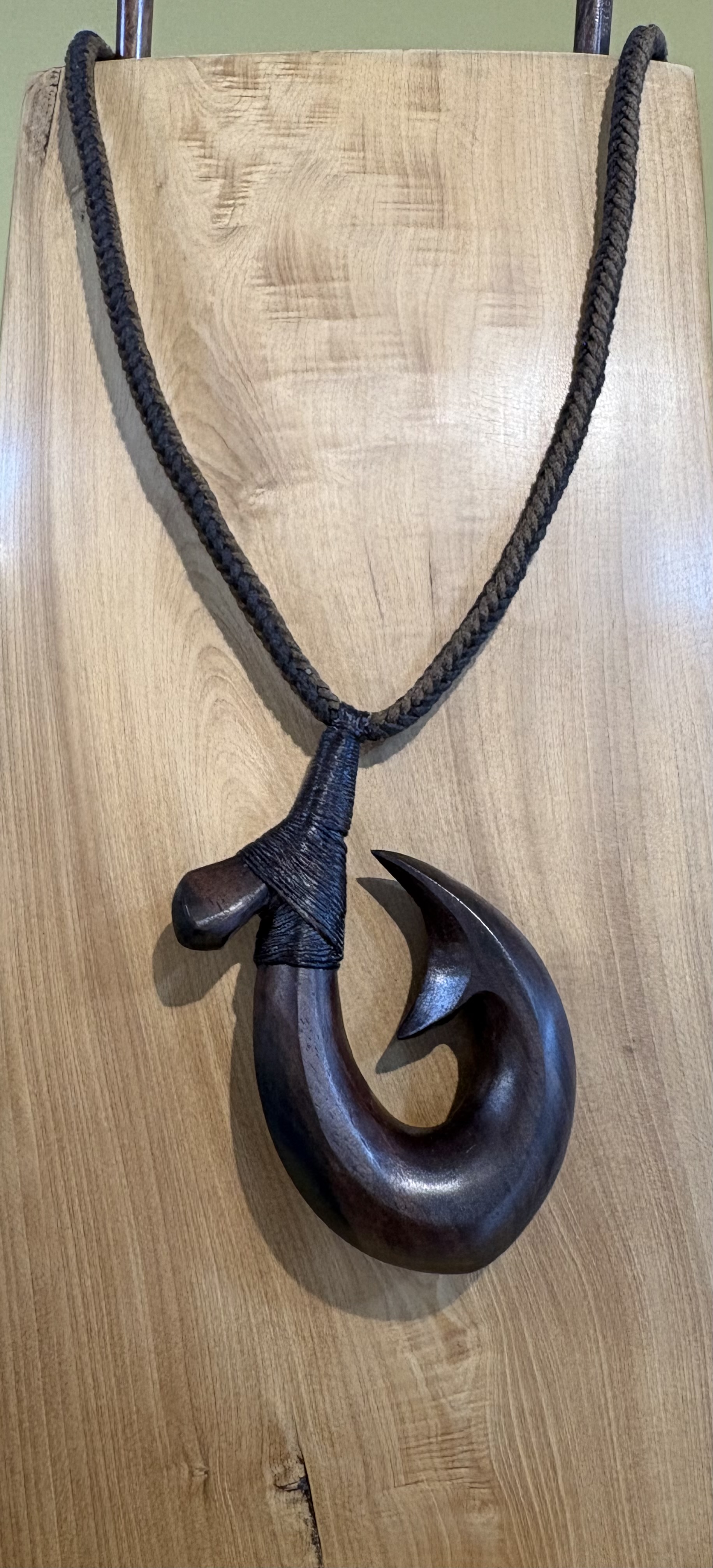 黒檀で作るフィッシュフック