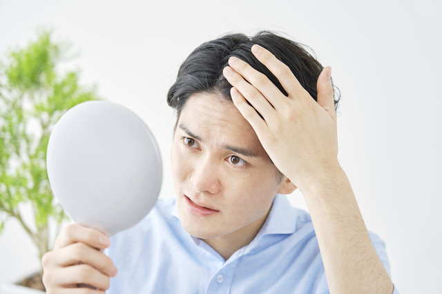自分でできる薄毛改善！効果的な食事とシャンプーテクニック