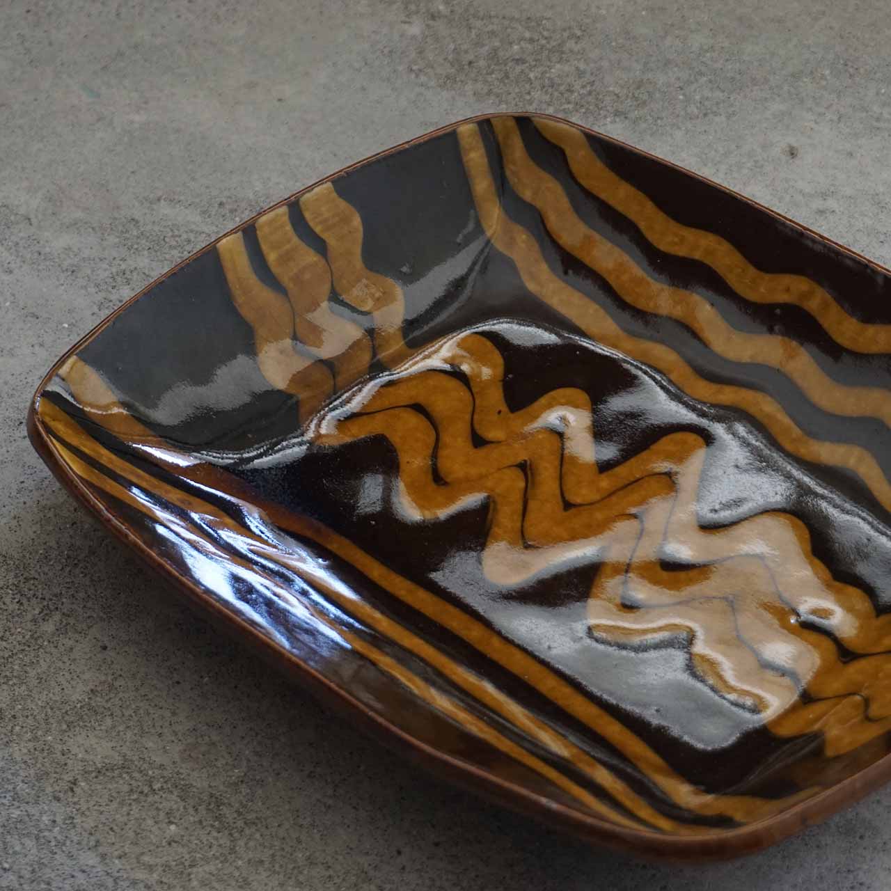 齊藤十郎さんの角カレー皿