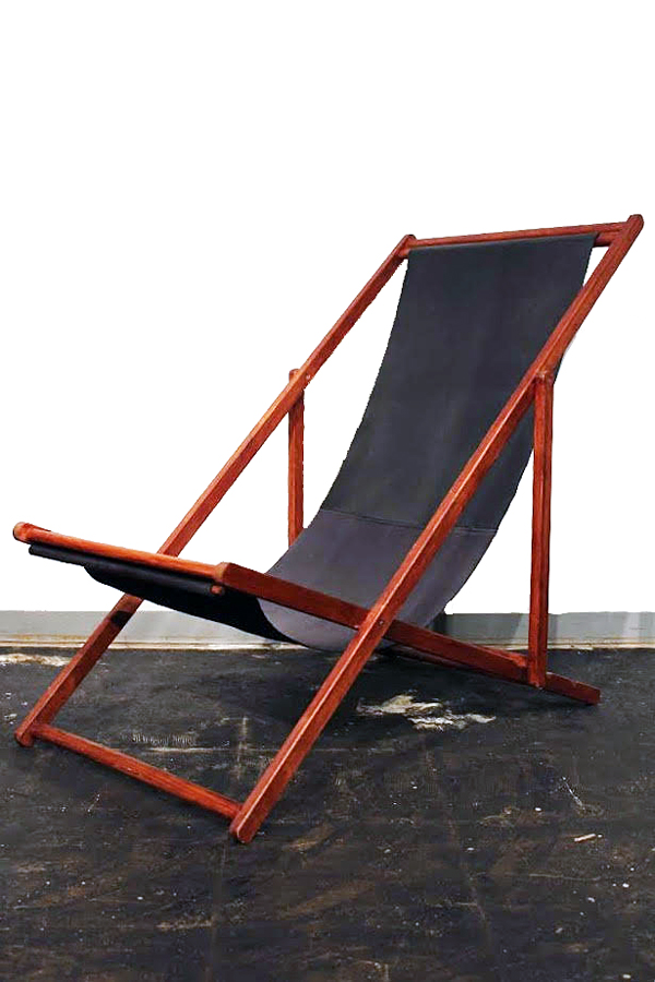 職人が手掛ける経年変化の表情の深みを楽しめる椅子【T.A.S】Reclining Chair