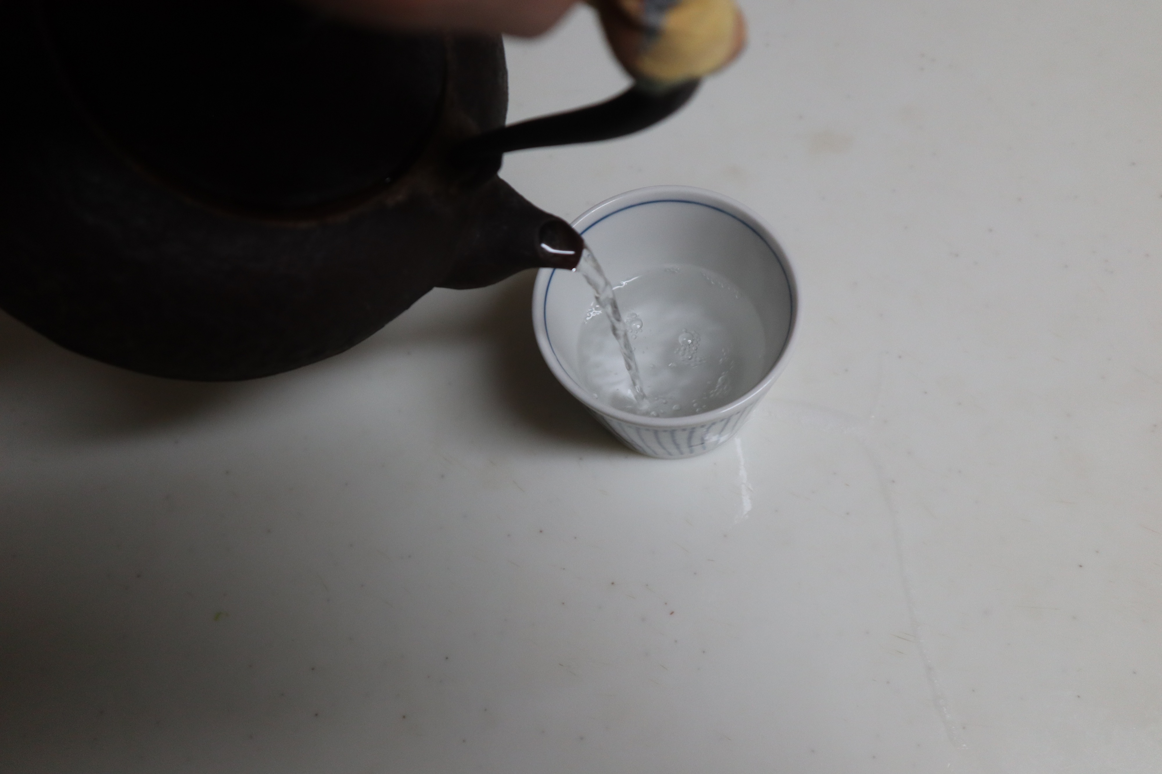 我が家の鉄瓶の使い方を紹介します。