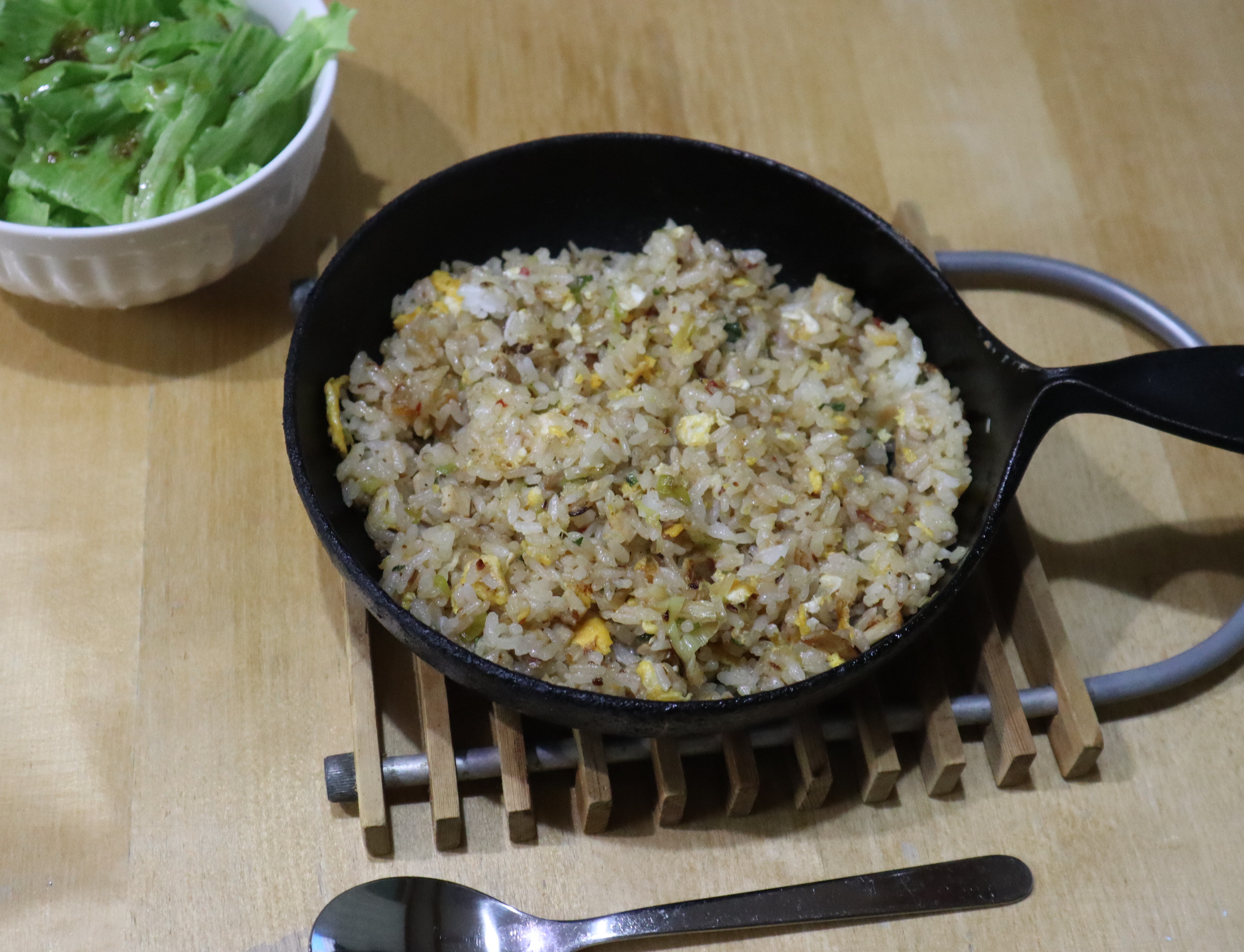 今日は南部鉄器で男飯