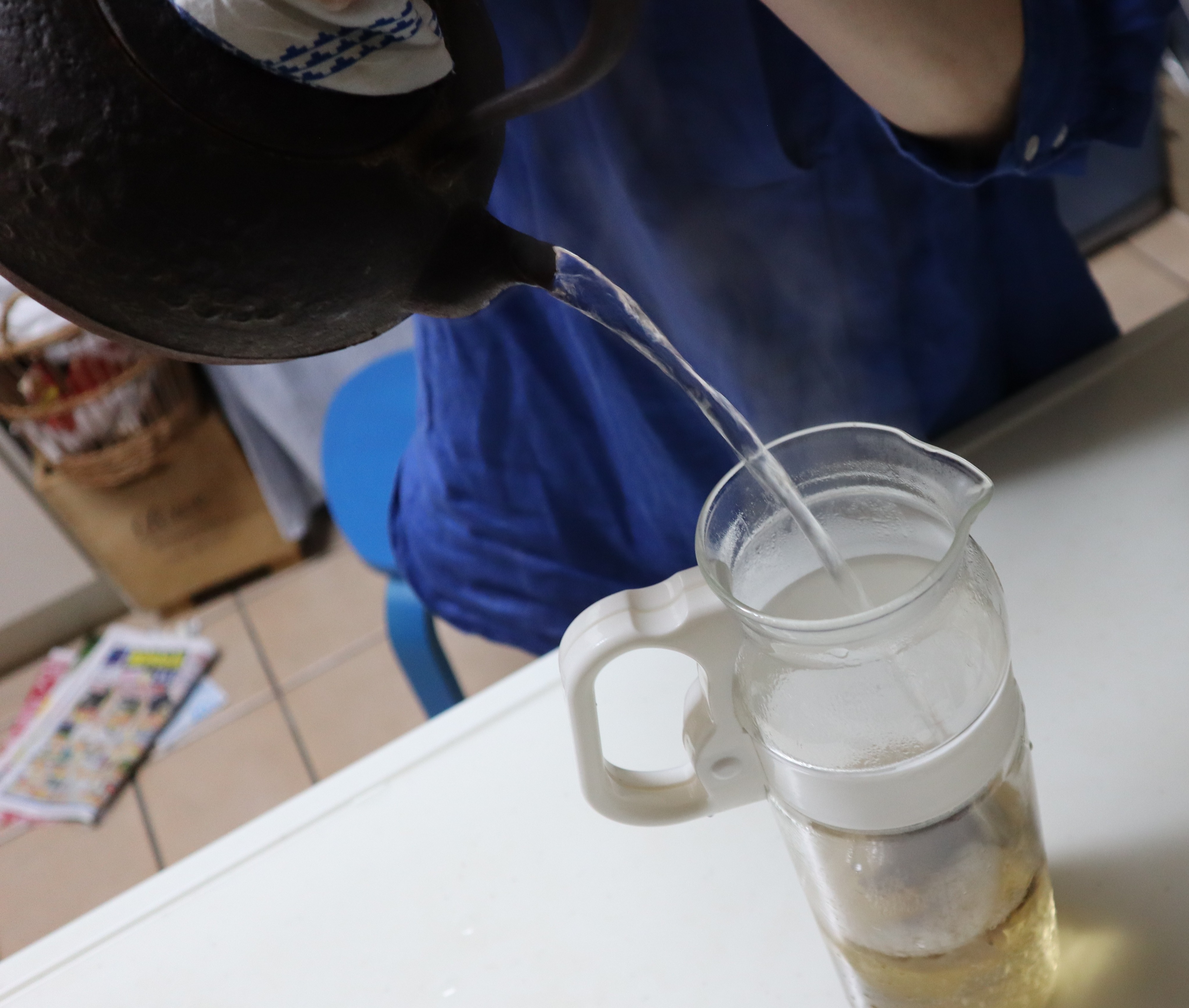鉄瓶のサイズは夫婦二人暮らしの我が家は容量が0.8Lの鉄瓶が丁度いい大きさです
