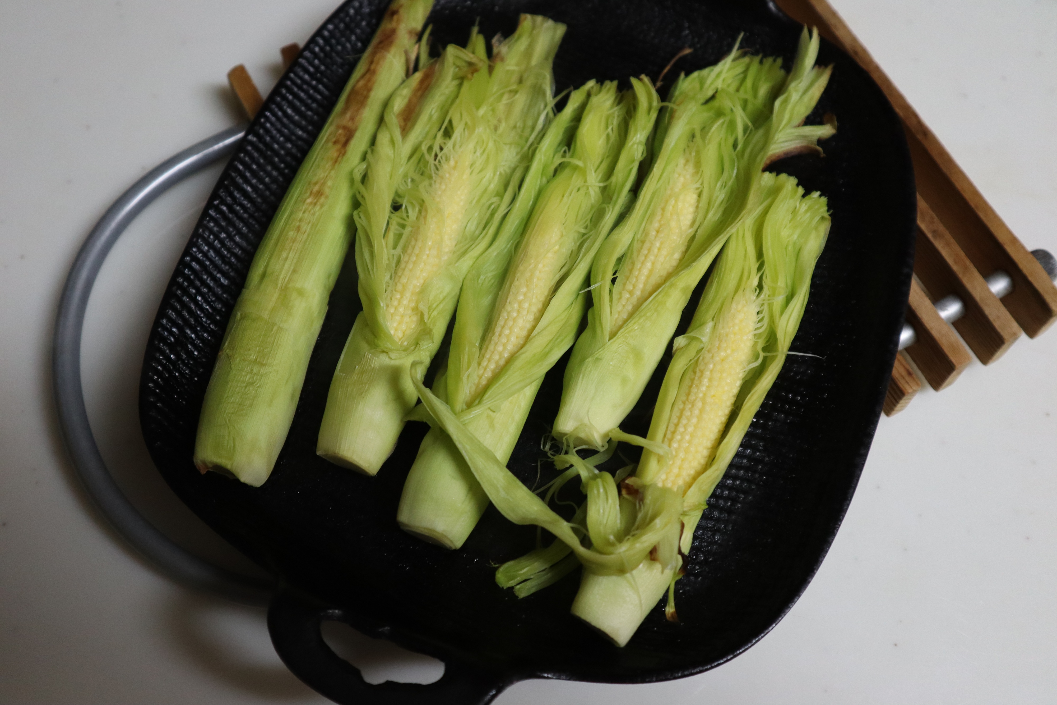 夏は南部鉄器で季節の野菜とスタミナ料理
