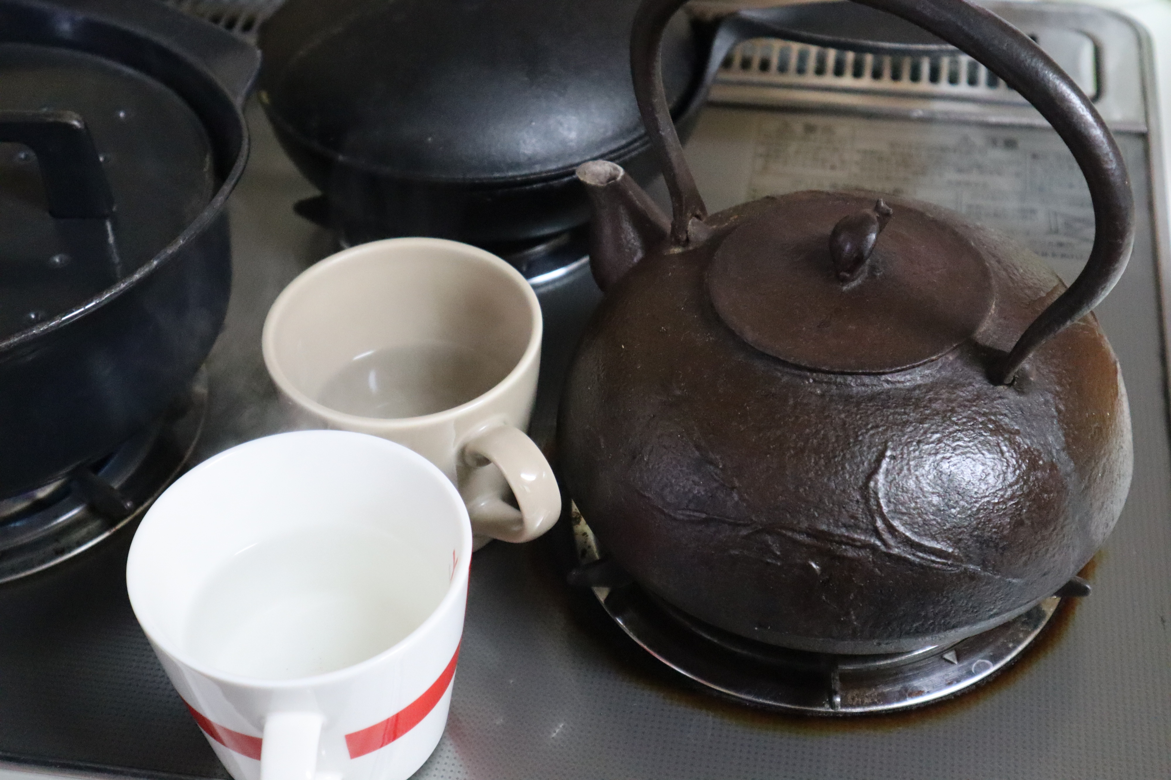我が家の朝はちょっとした手間で南部鉄器・鉄瓶の魅力でいっぱいです