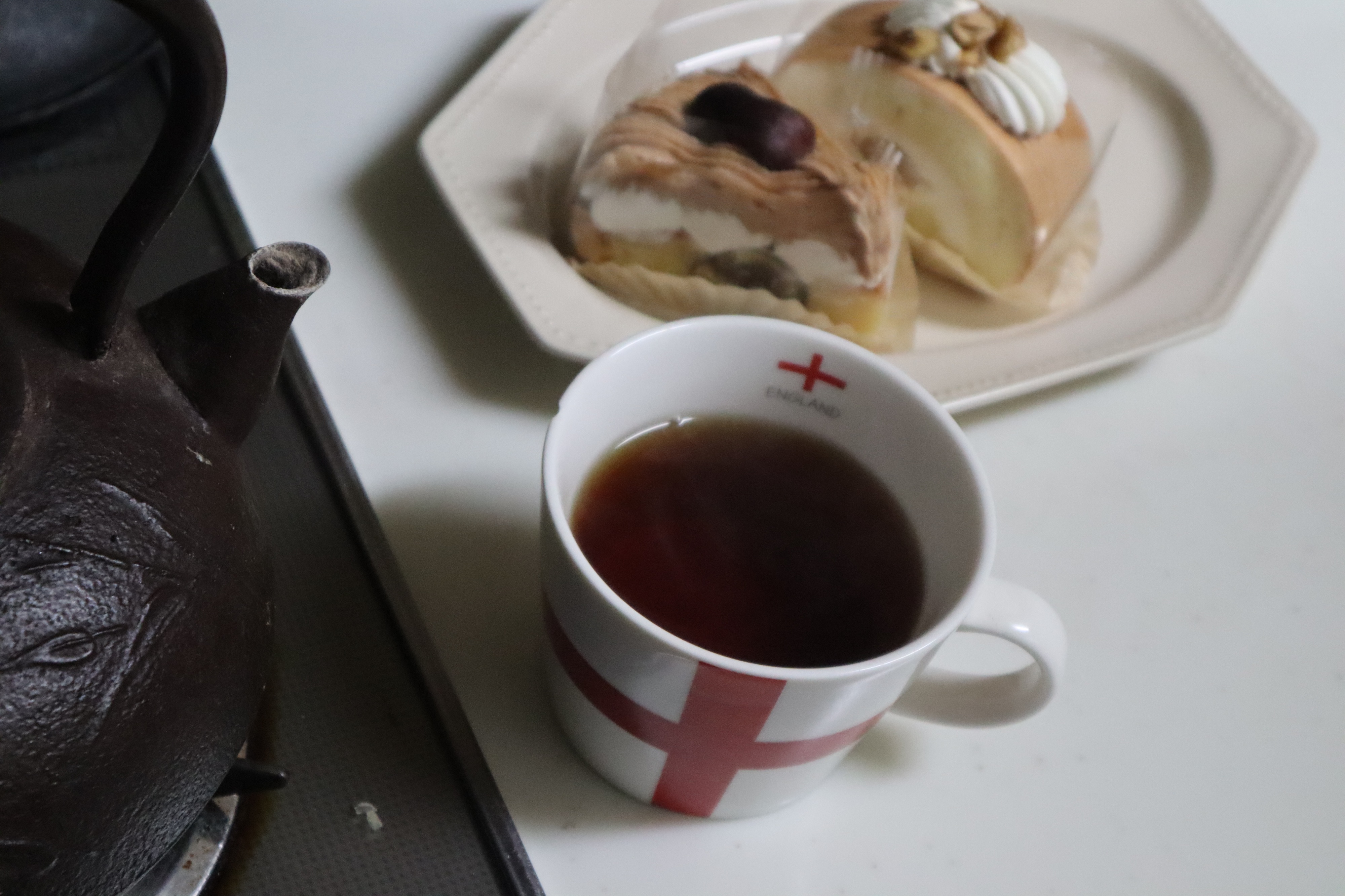 我が家は鉄瓶でお湯を沸かす時間は癒しの時間です