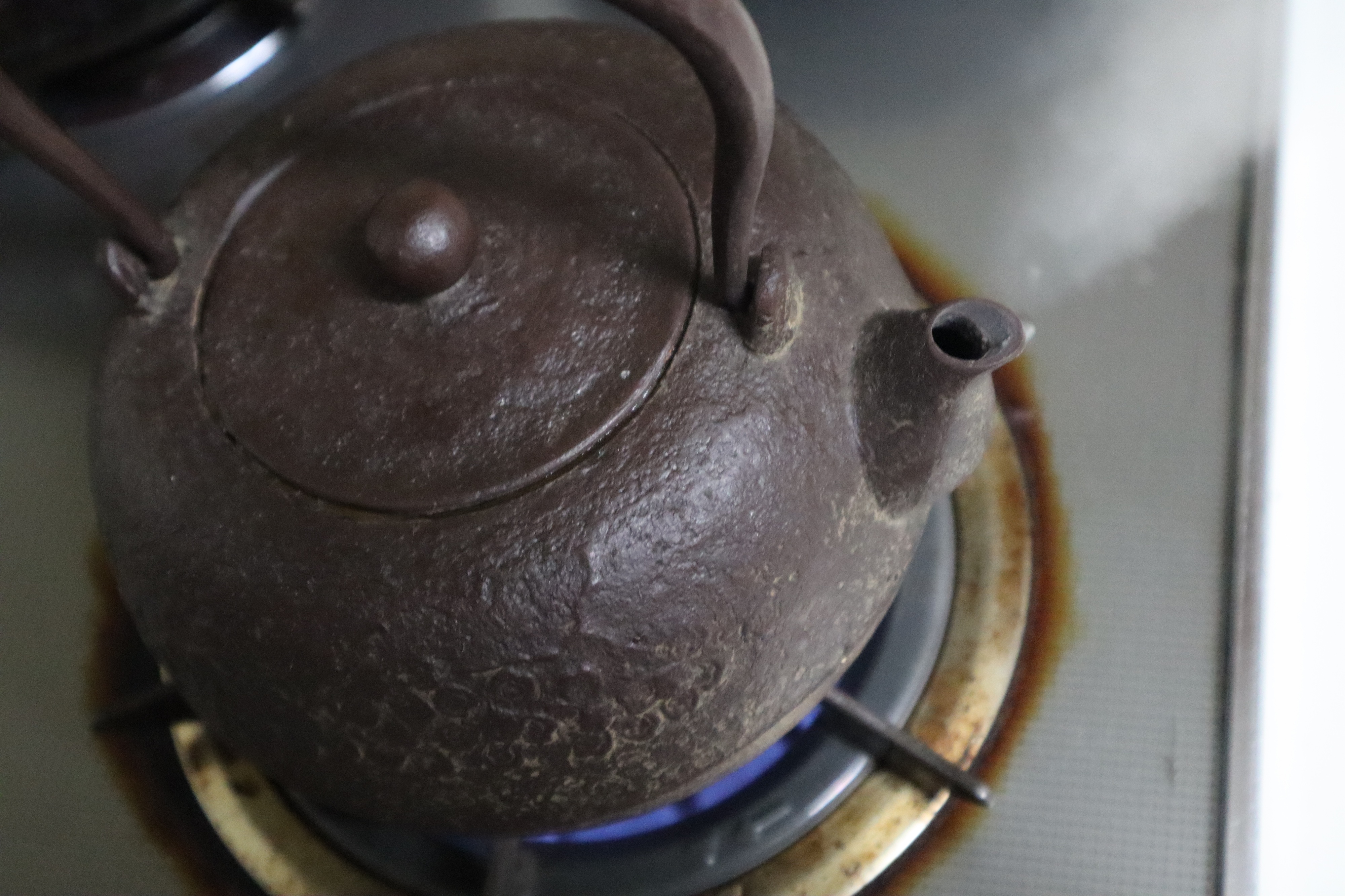 鉄瓶を使った珈琲の淹れ方を色々試してます