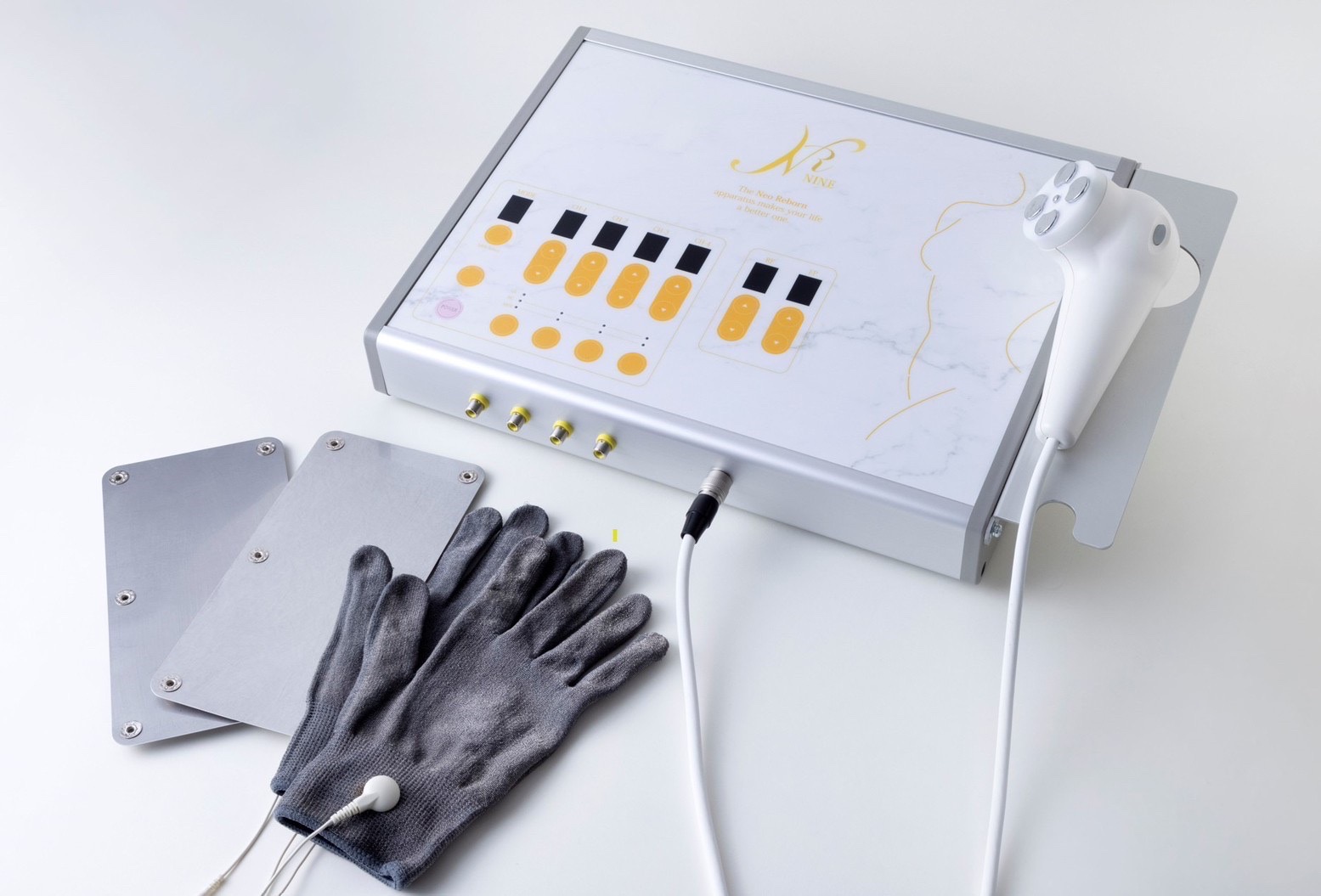 実店舗のサロン機材と、ストレス発散法のご紹介♪