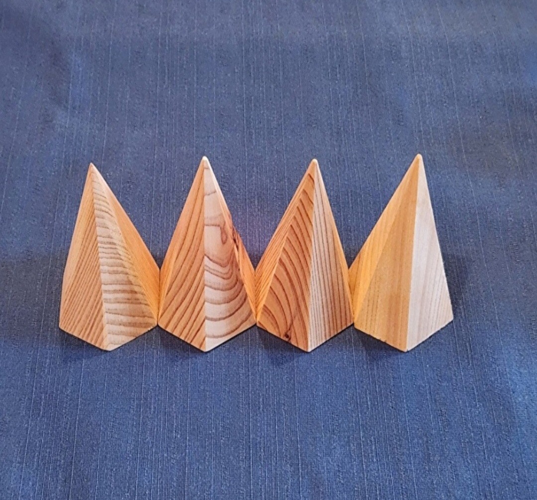 ウッドオベリスク（高次元タイプ）とは・・・❓　スターシードKUさんからメッセージいただきましたよ。