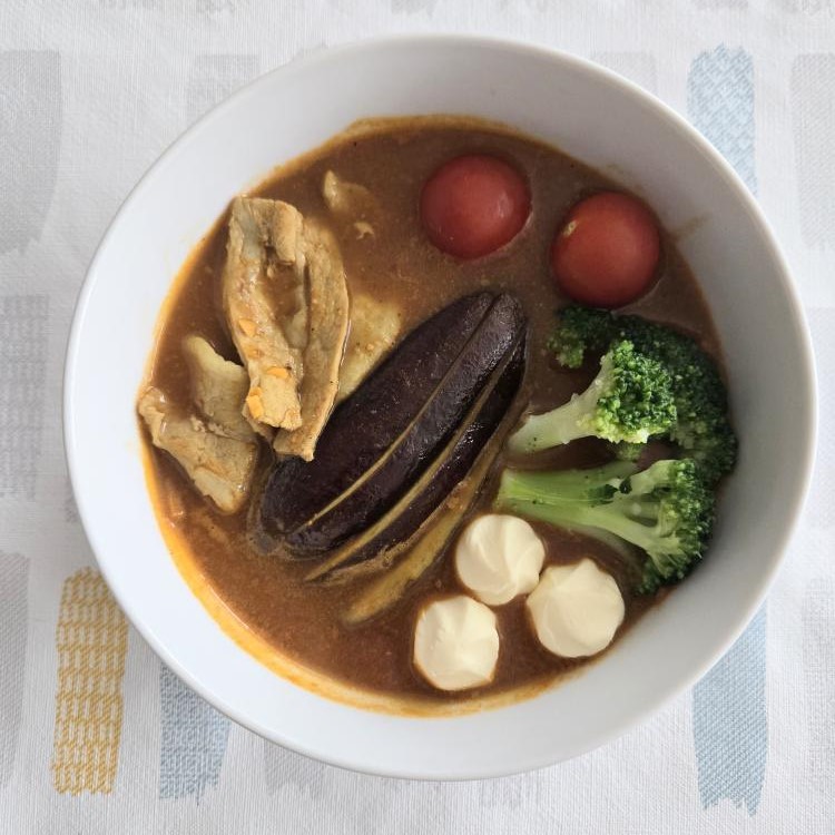 お客様調理例を追加！カレー日記さんの『具だくさんのスープカレー』