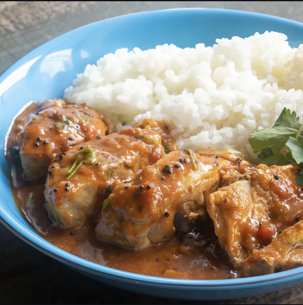 お客様調理例追加！しゅう（カレー）さんの『骨付鶏のチャロズカレー』
