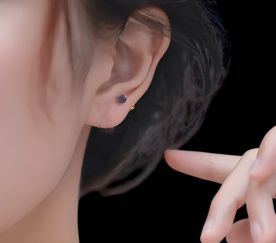 ボディピアス