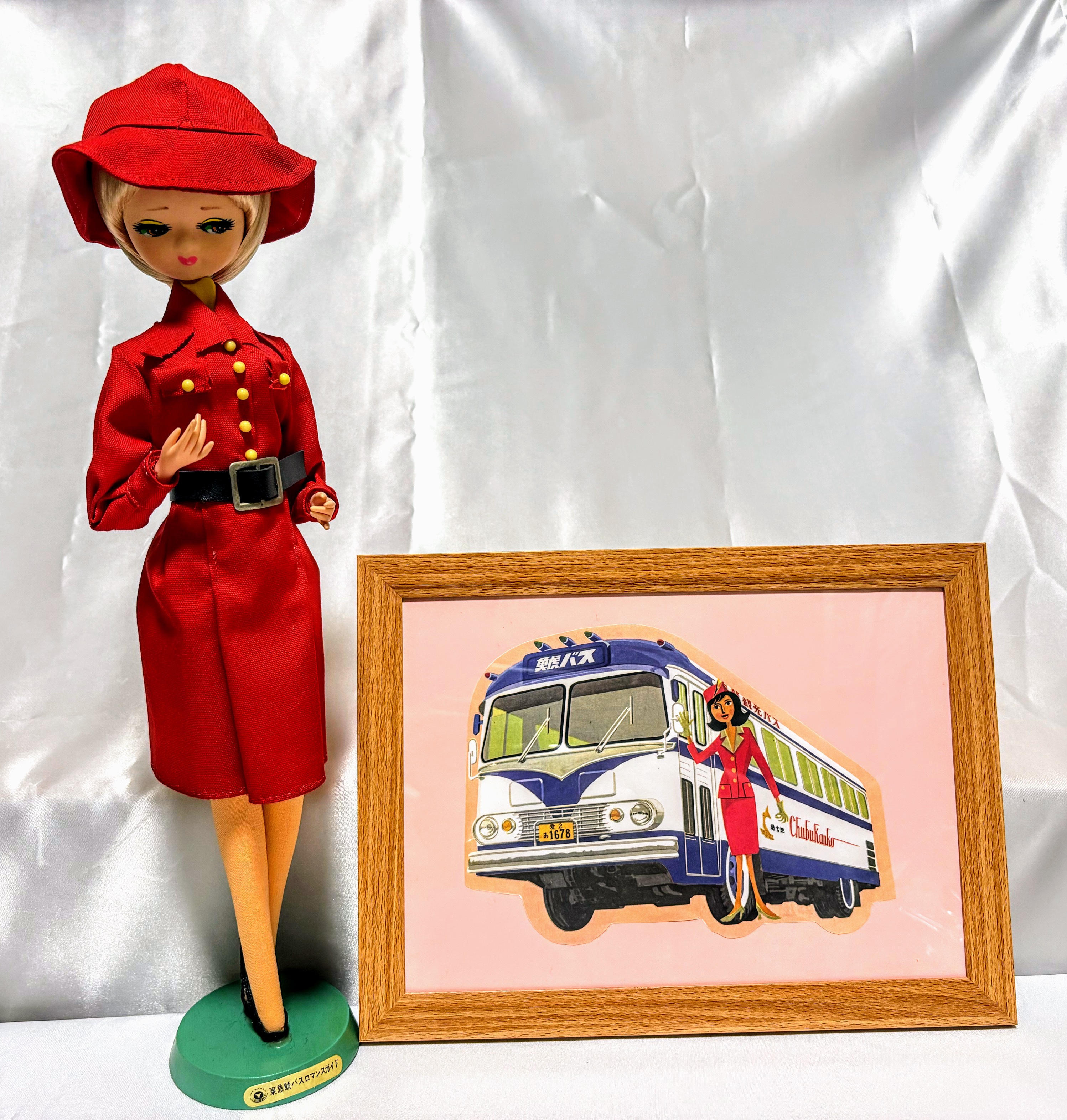 鯱バスガイドポーズ人形、シガレットケース1959年クラウン追加しました。