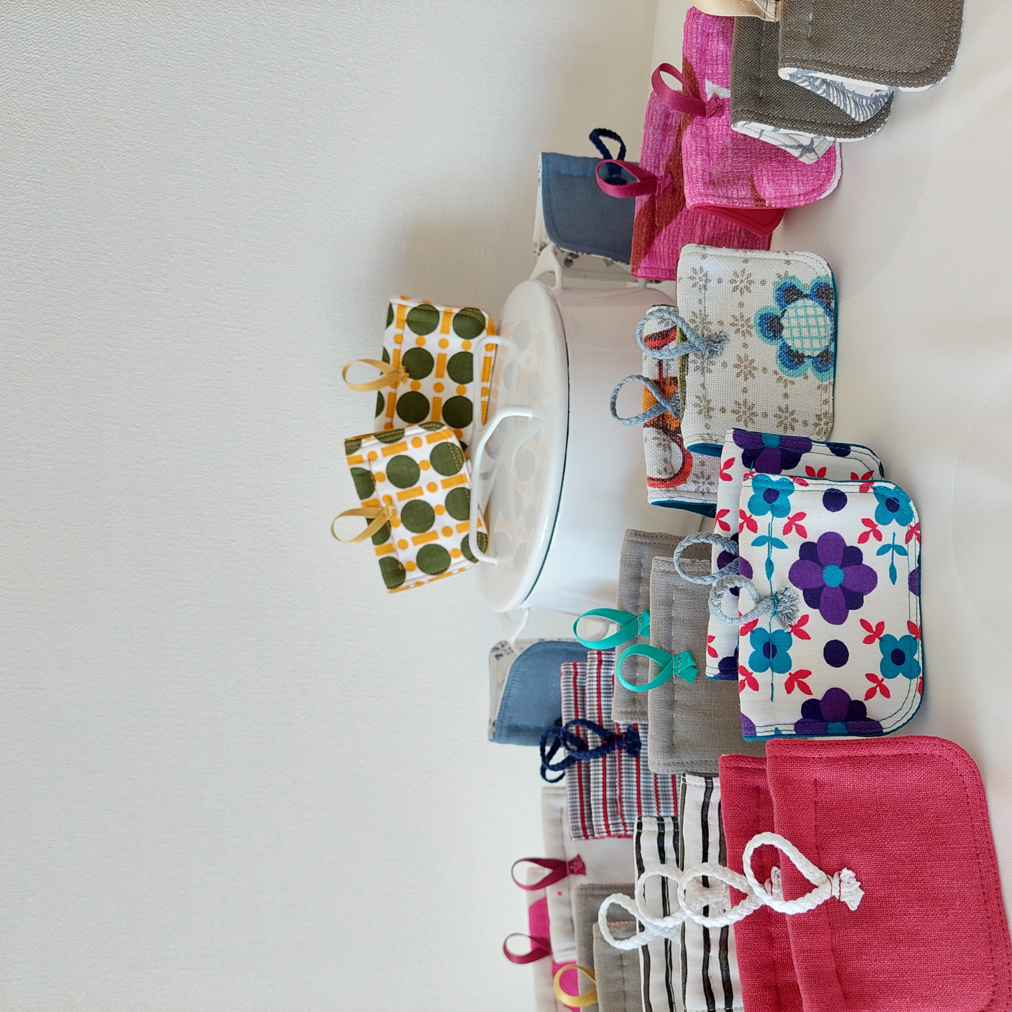 お休みのお知らせと、鍋つかみ