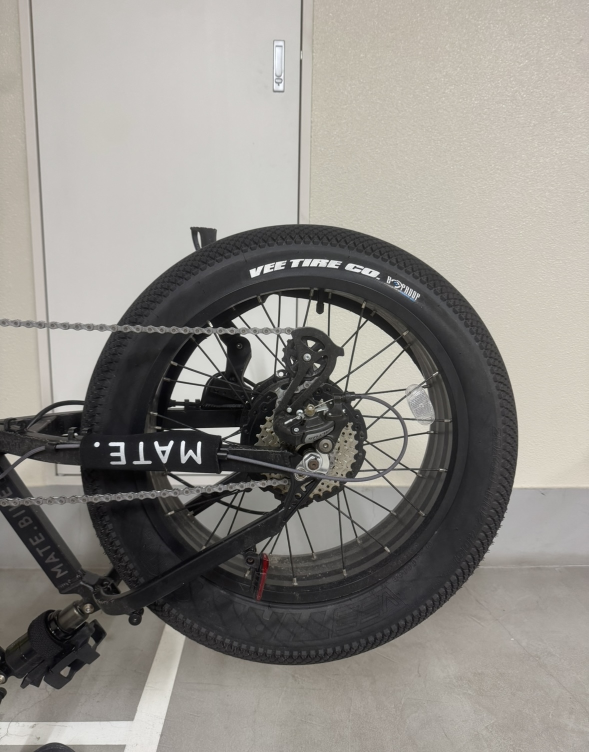 【出張修理事例】東京都目黒区　MATE  BIKE MATE Xの出張パンク修理、タイヤ交換