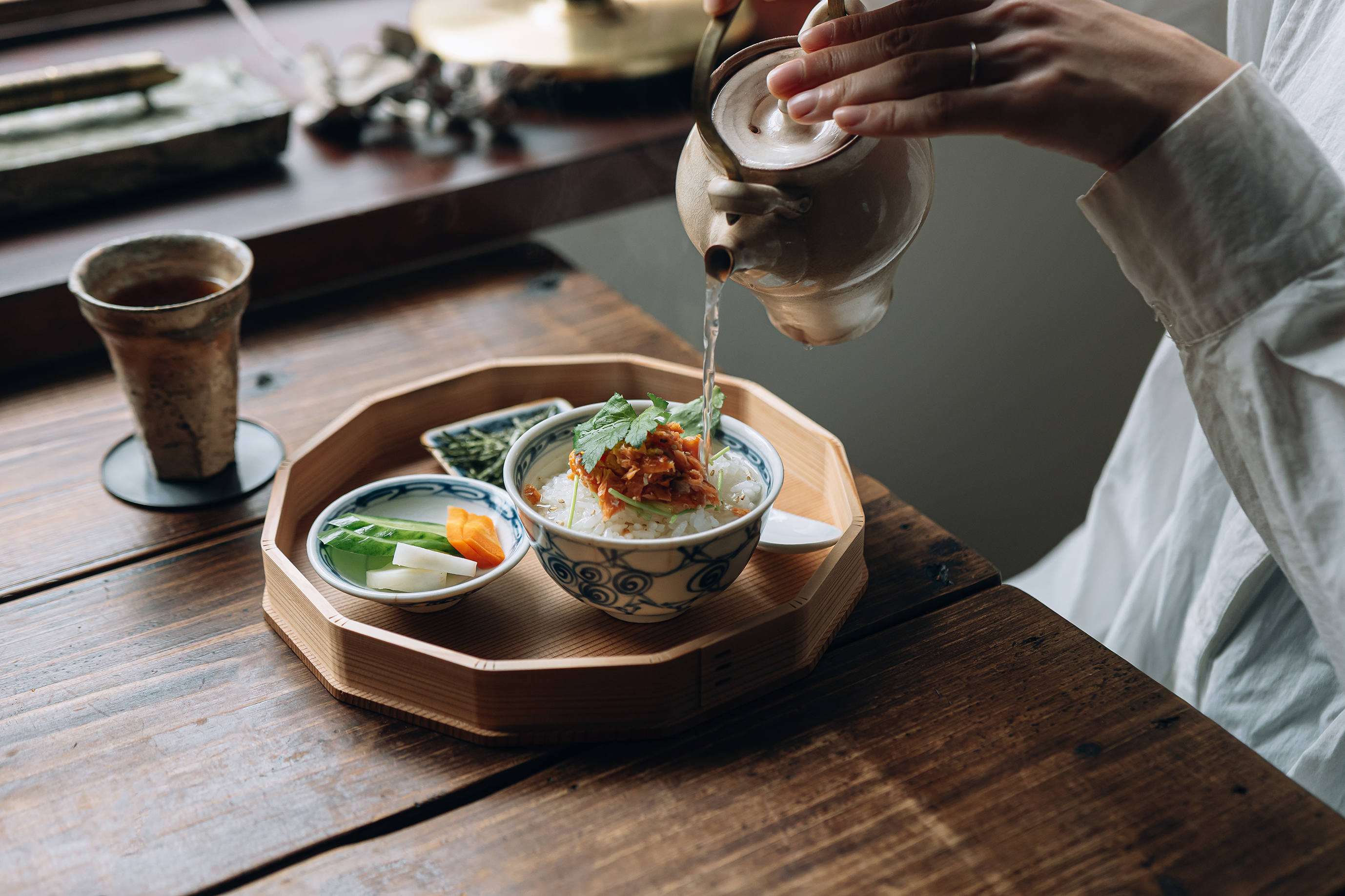 一日の始まりを整える、お茶漬け御膳 | 「十二角皿」が生む、穏やかなまとまり