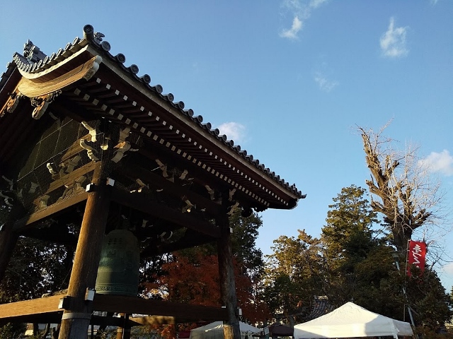 お天気に恵まれた百万遍さんの手づくり市でした