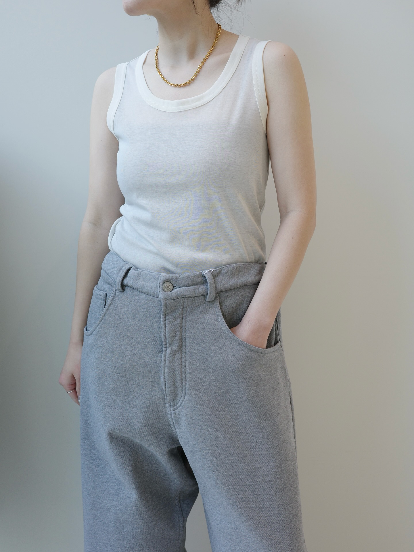 UNDECORATED (アンデコレイテッド) よりおすすめのカットソーをご紹介。