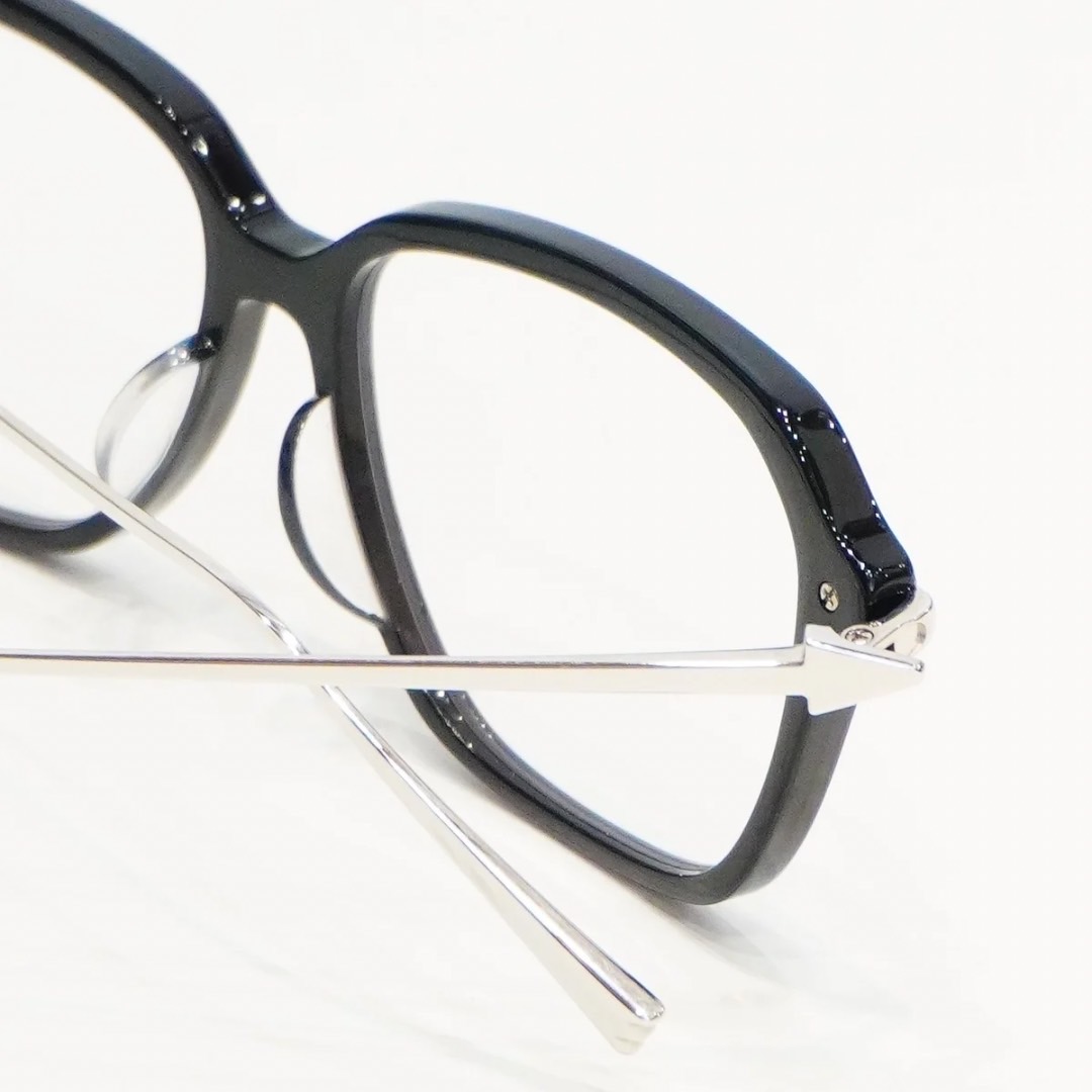 【 megane and me 】UNITY col：BK