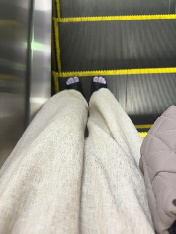 ピラティスウェアーの上にゆったりサロペット