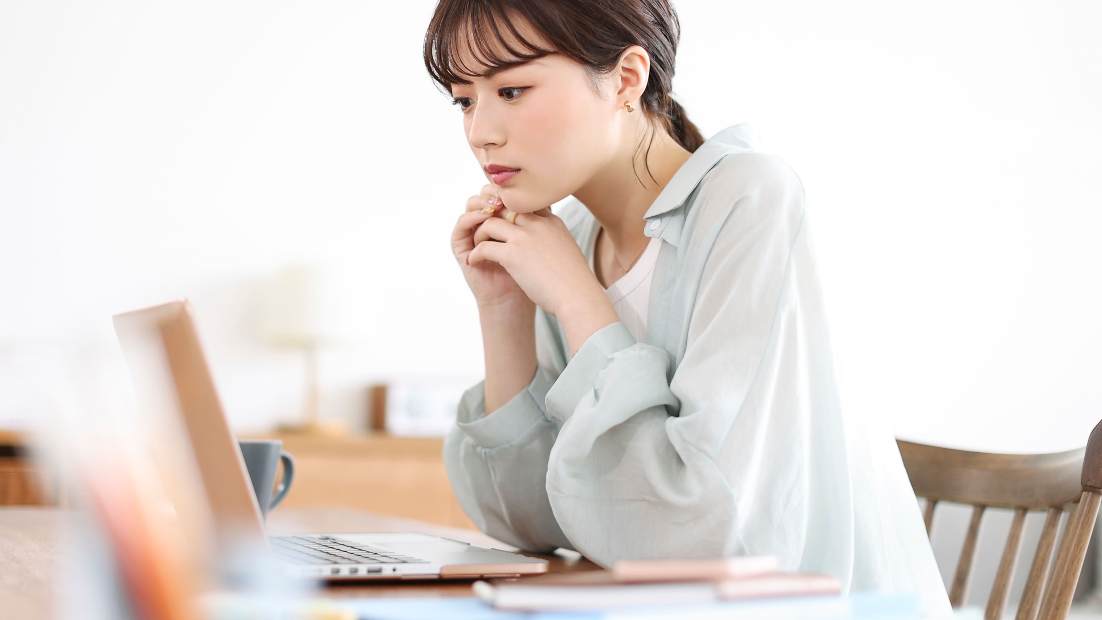 「もう、死にたいかも」そんなふうに思ってしまうくらい、今いる場所がつらい。