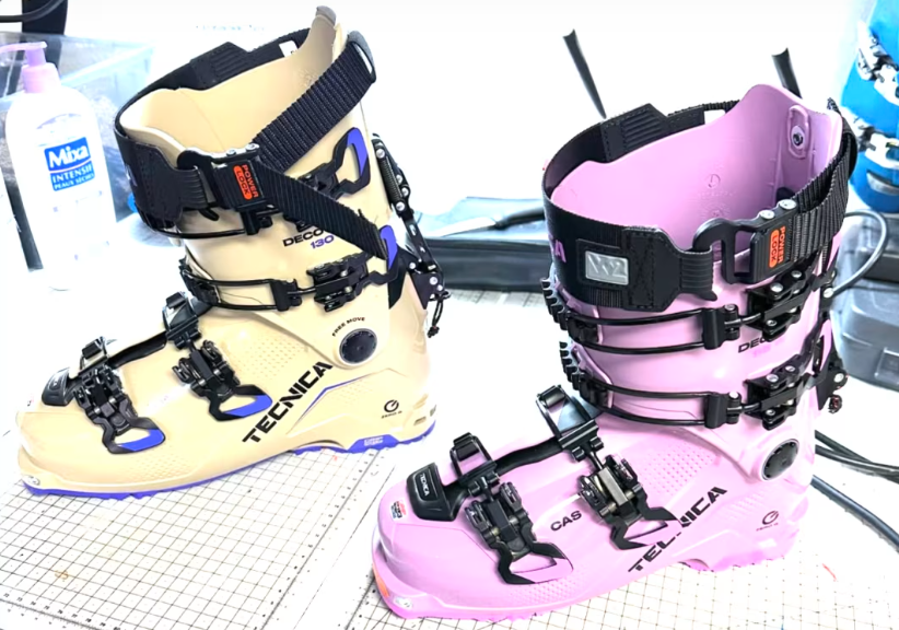 テクニカから、また軽いブーツ。