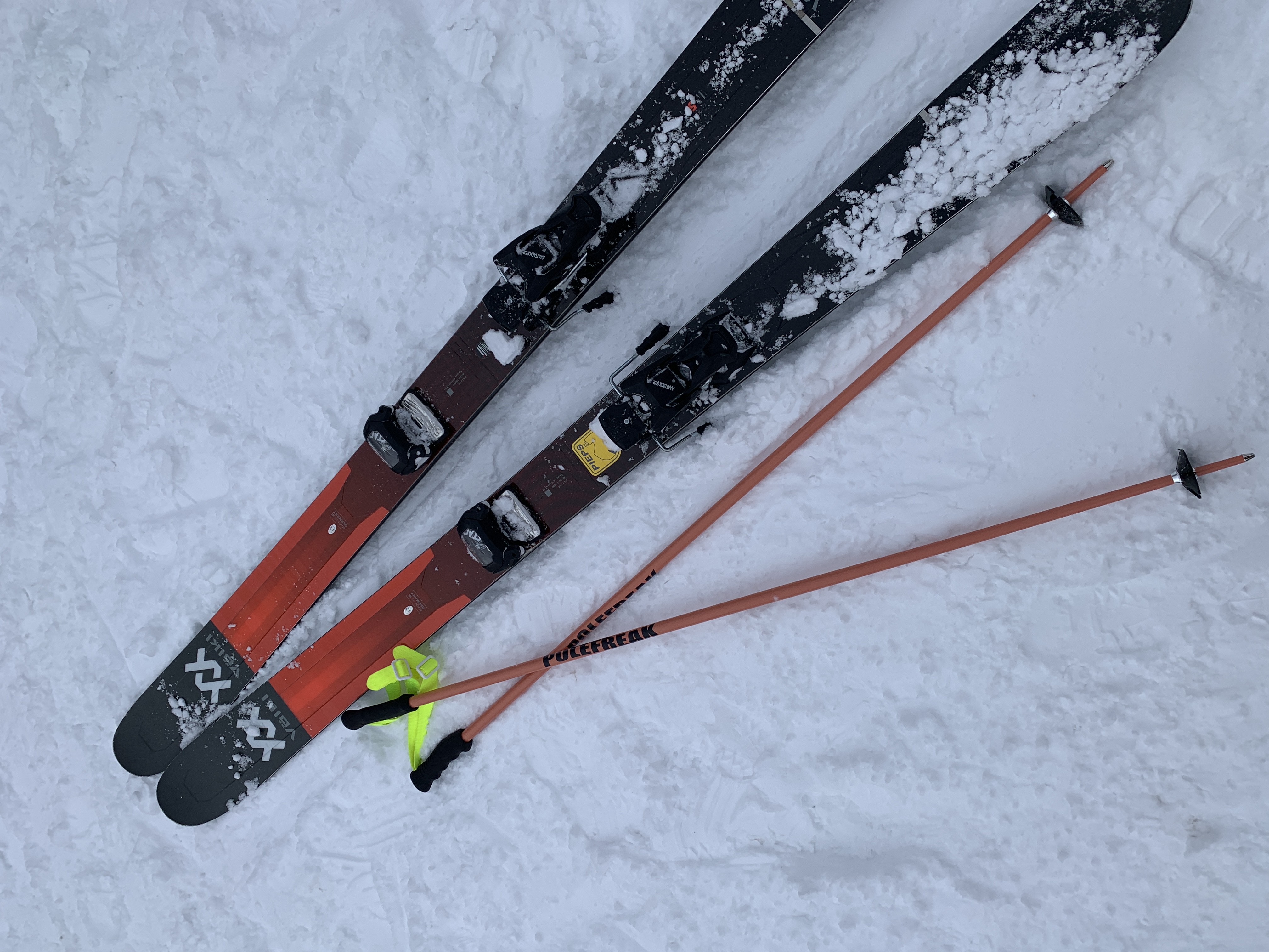 板が違うとスキーやってる感も違う。