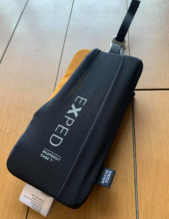 いるかいらんか…EXPEDのスマホケース