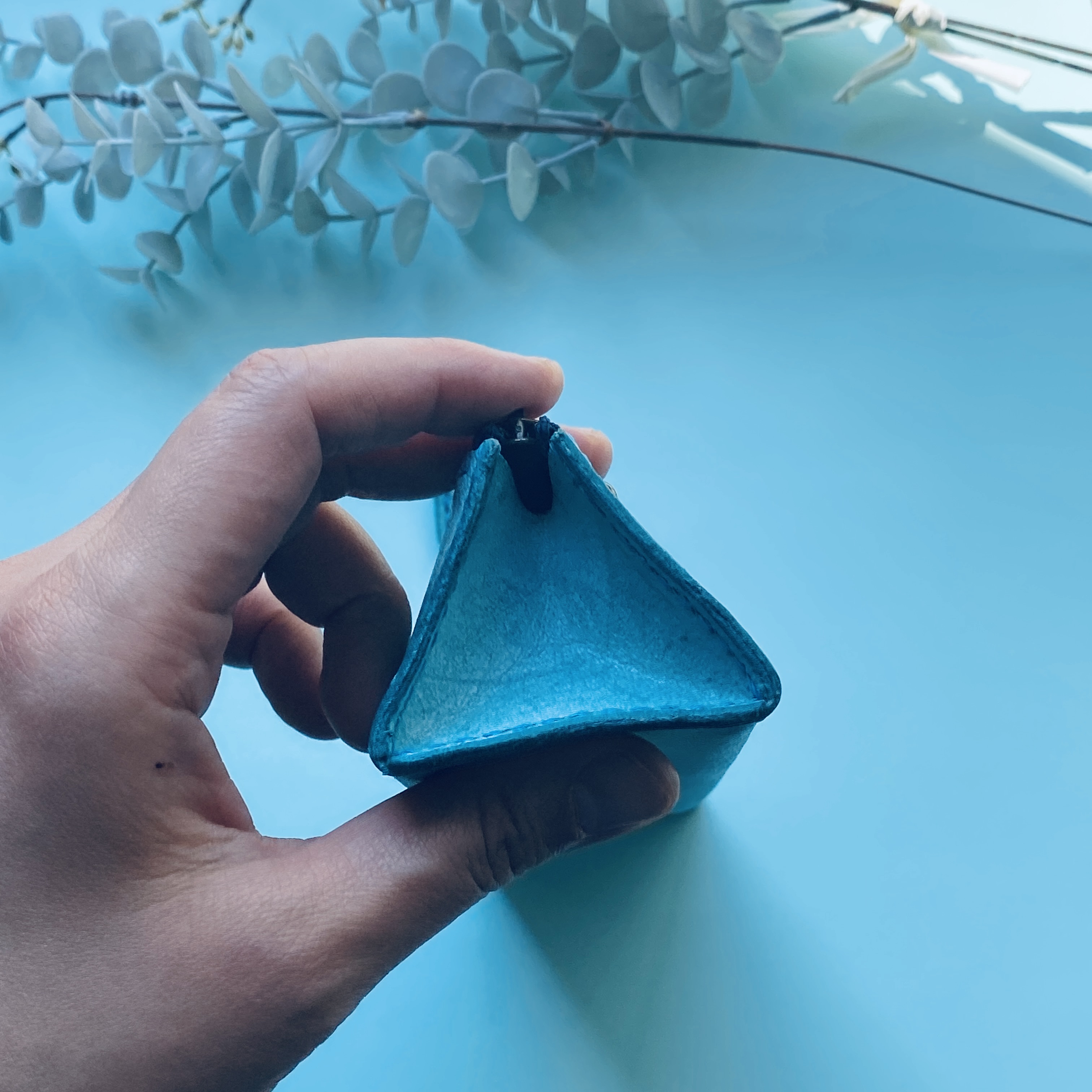 暮らしに寄り添う革小物を、また少しずつ