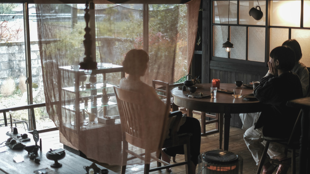 「後回しの私」を、取り戻す。 デザイナーが、奈良の大和茶で描く「余白」の物語。