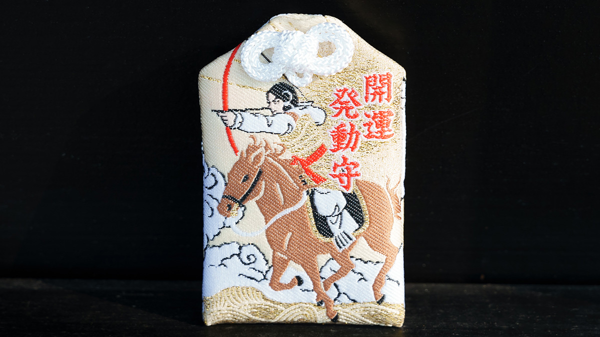 お守りはどこにつける？種類別の持ち歩き方とNG例を神職が解説