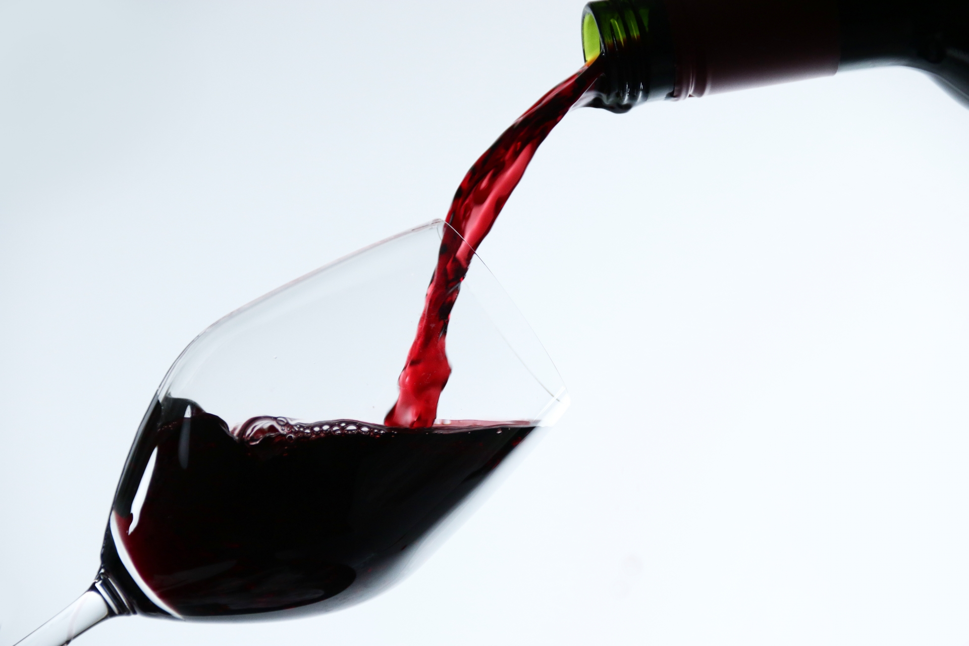 赤のナチュラルワインを選ぶときに気をつけたい点をプロが解説