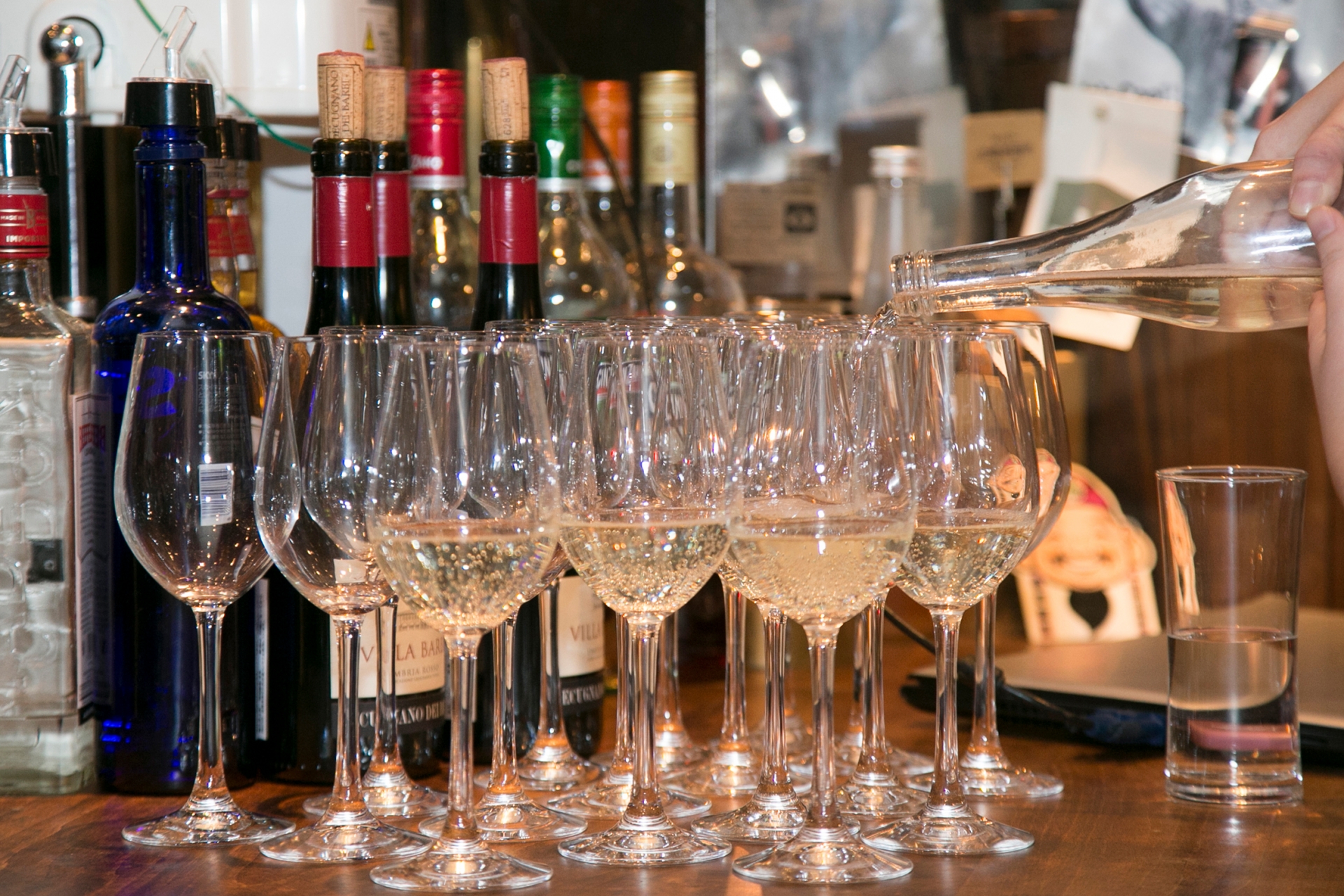 2026年最新│ナチュラルワイン飲み放題が楽しめる店特集