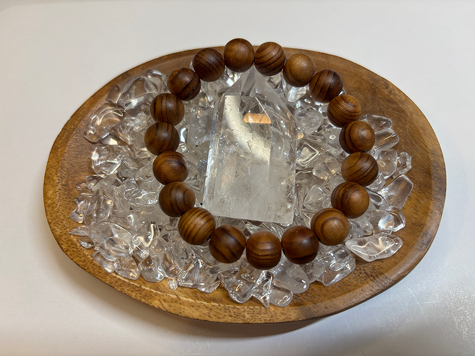 実際に着けてみました｜伊勢御山杉ブレスレット着用レビュー（男性でもOK）