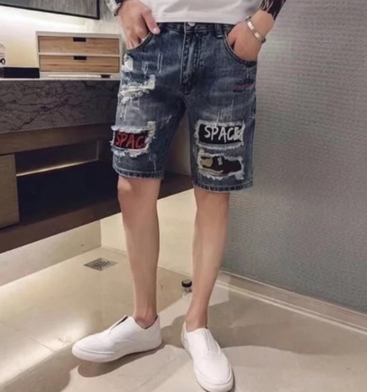 メンズ　ダメージジーンズの短パン🍉